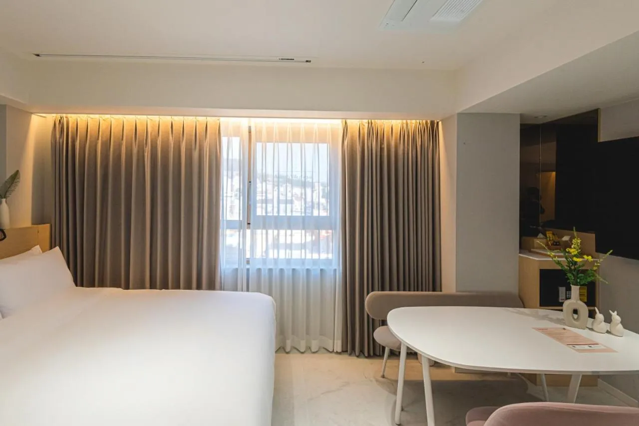 Bed in Asherah Villa d' aqua Hotel