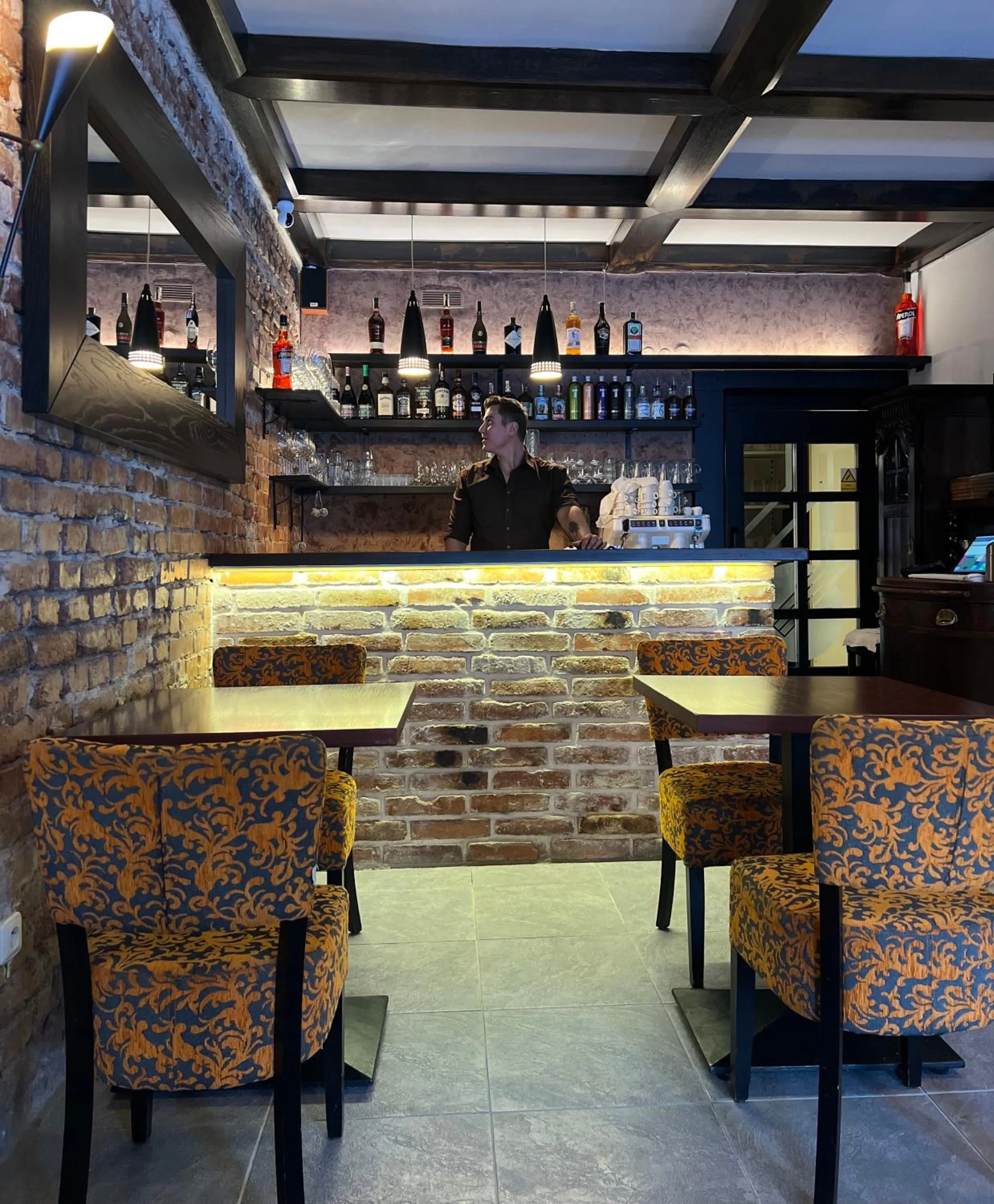 Restaurant/places to eat in Hotel Lomnice