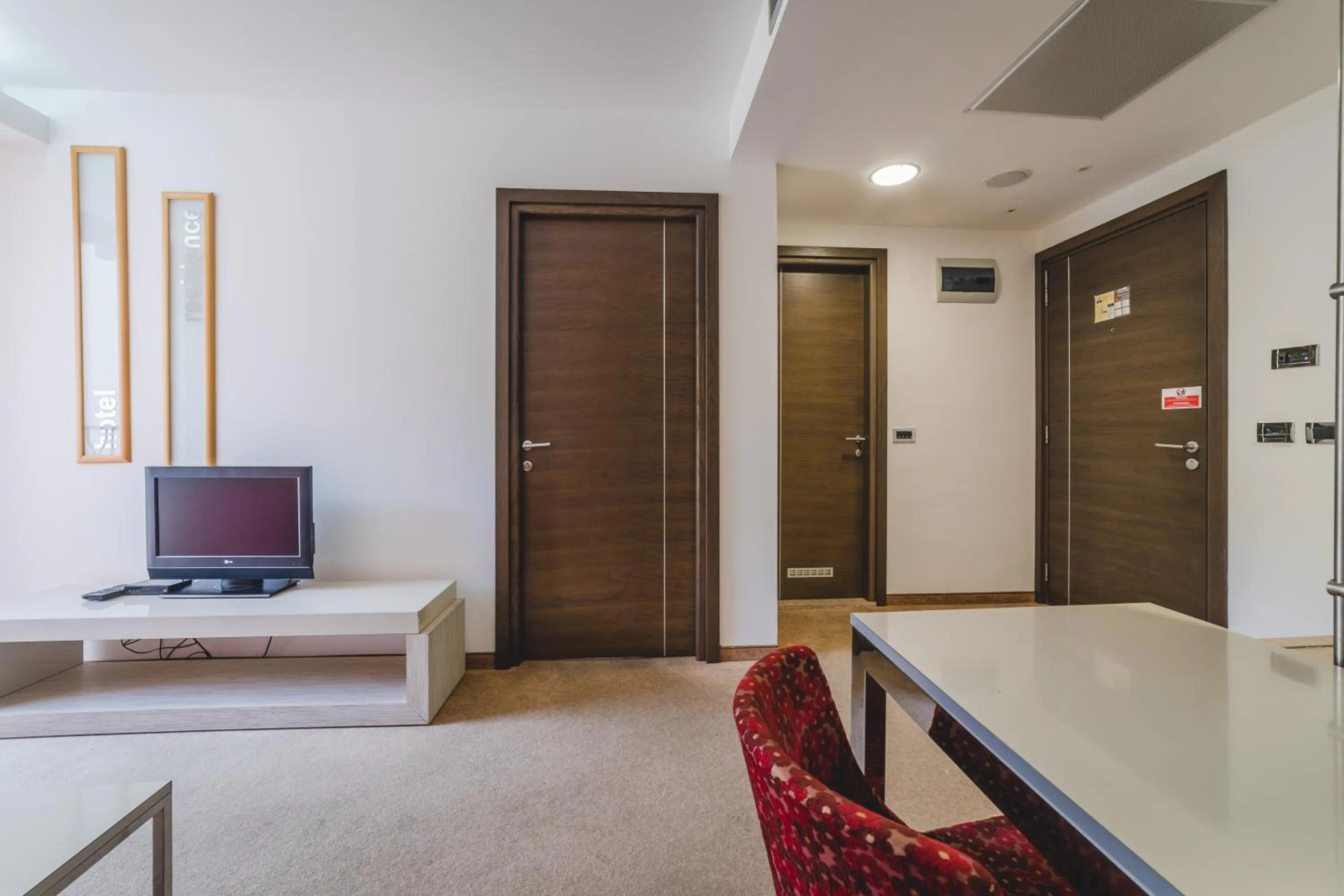 Communal lounge/ TV room in Hotel & Apartments HEC Residence