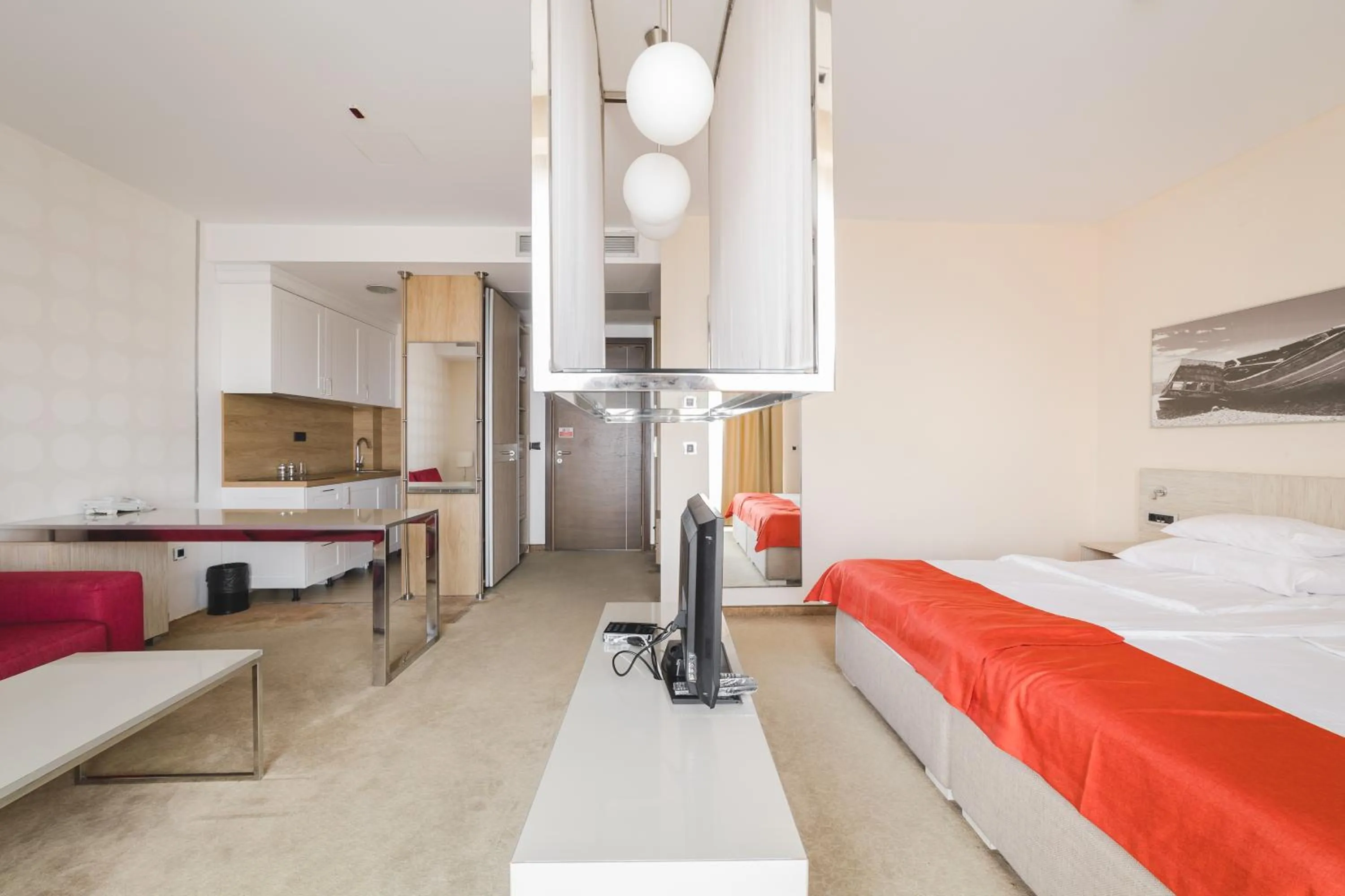 Bed in Hotel & Apartments HEC Residence