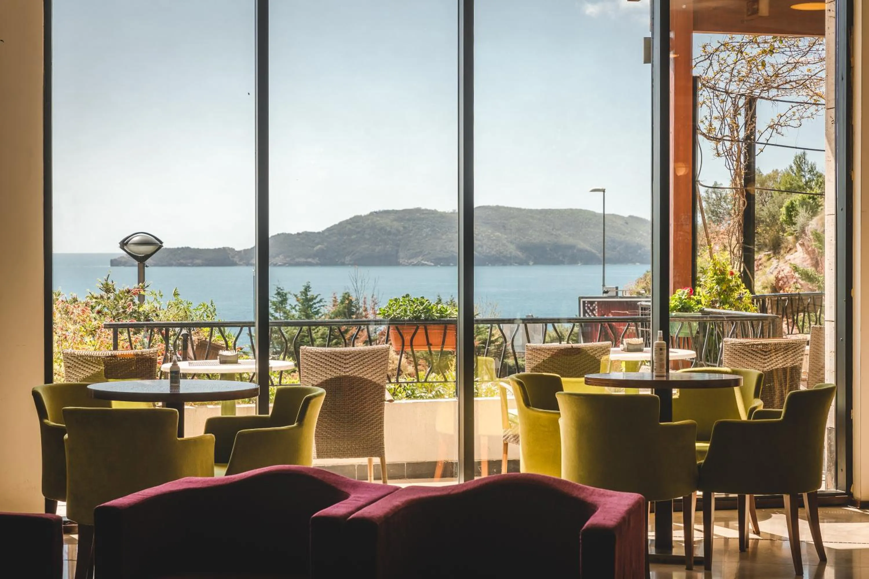 Lobby or reception in Hotel & Apartments HEC Residence