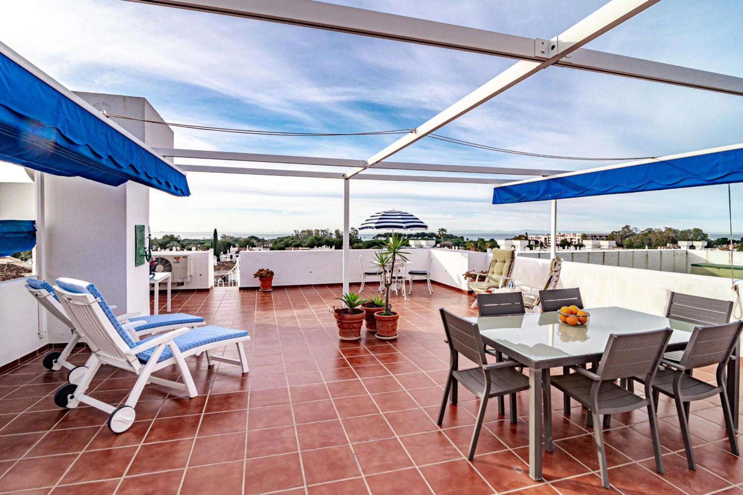 Balcony/Terrace in Andalusian Elegance apartment in El Paraiso with 360 views over Sea and Mountains