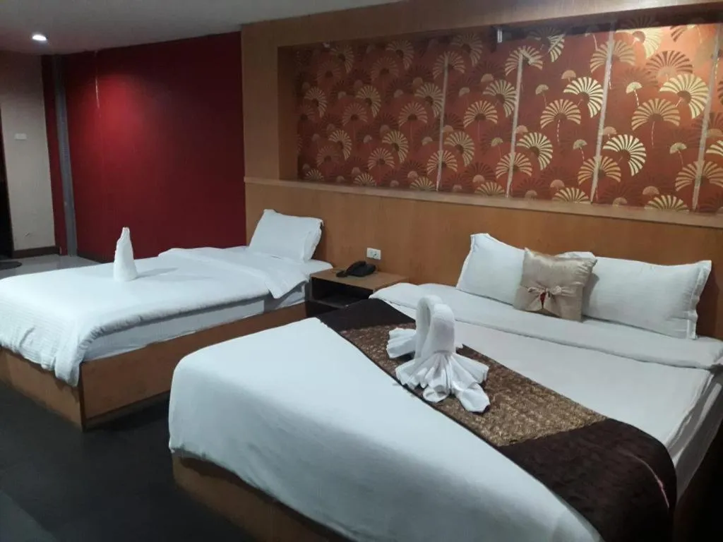 Photo of the whole room, Bed in new pind balluchi inn