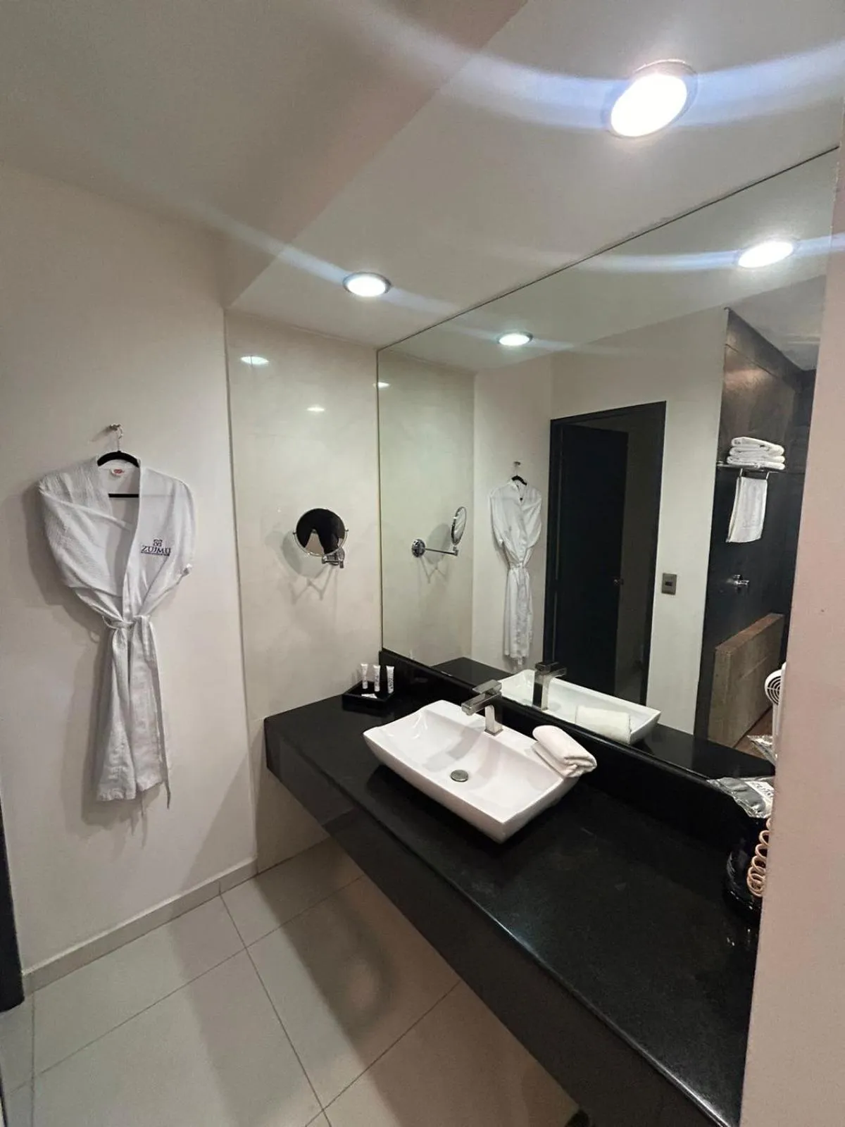 Zújmú Business Boutique Hotel