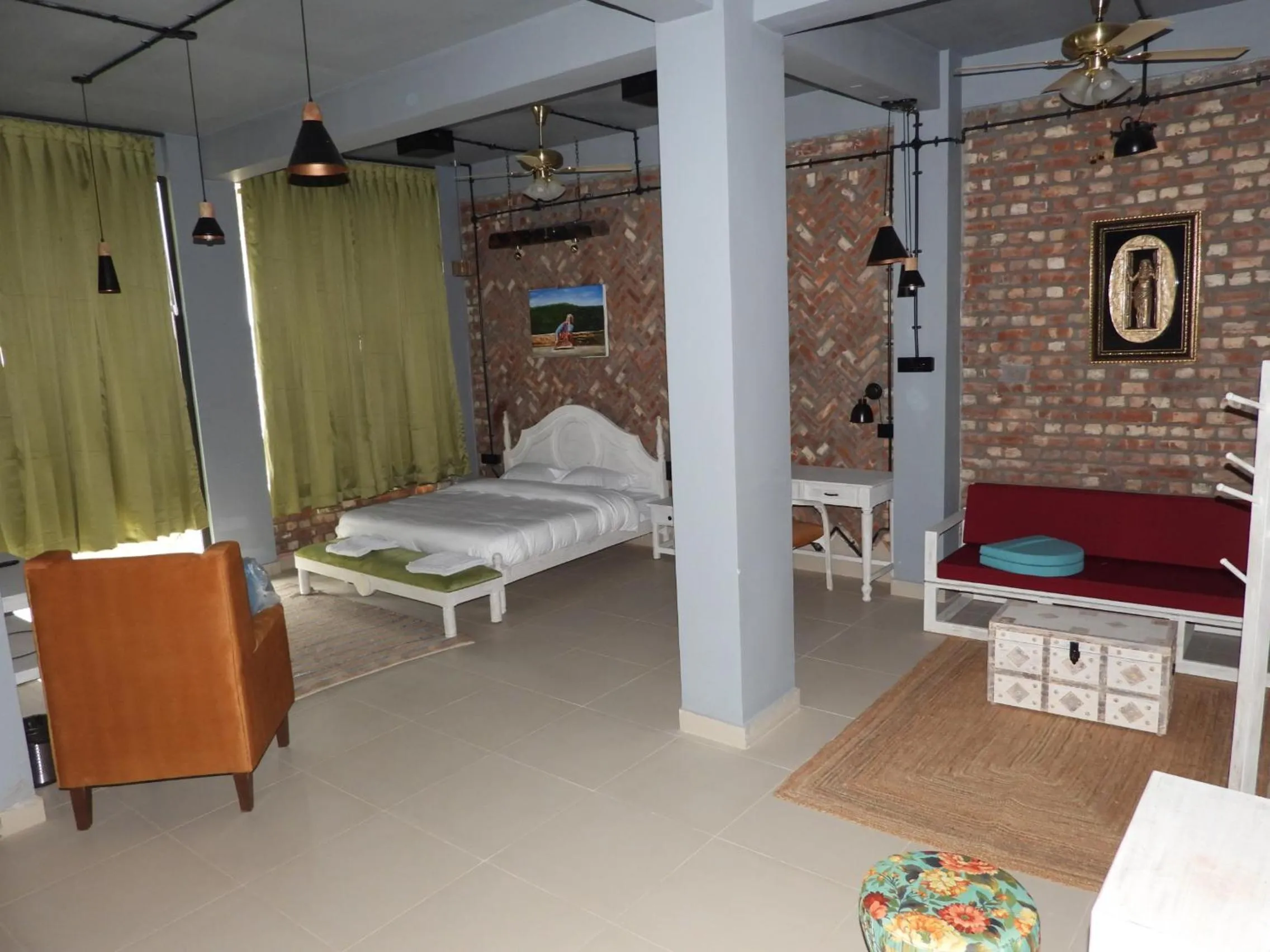 Bed in Mystic Kailasha Kedarnath - Tungnath Valley