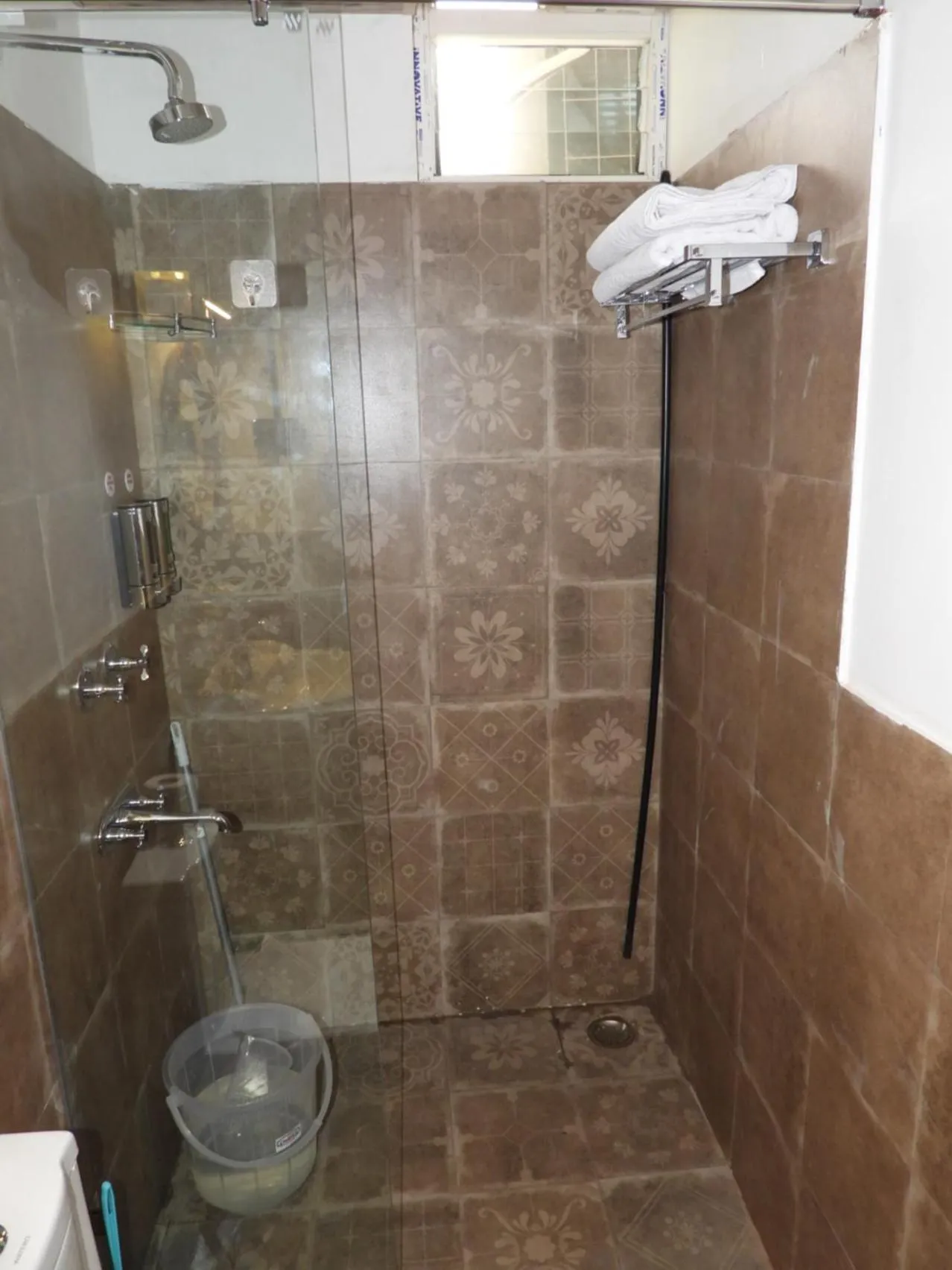 Shower in Mystic Kailasha Kedarnath - Tungnath Valley