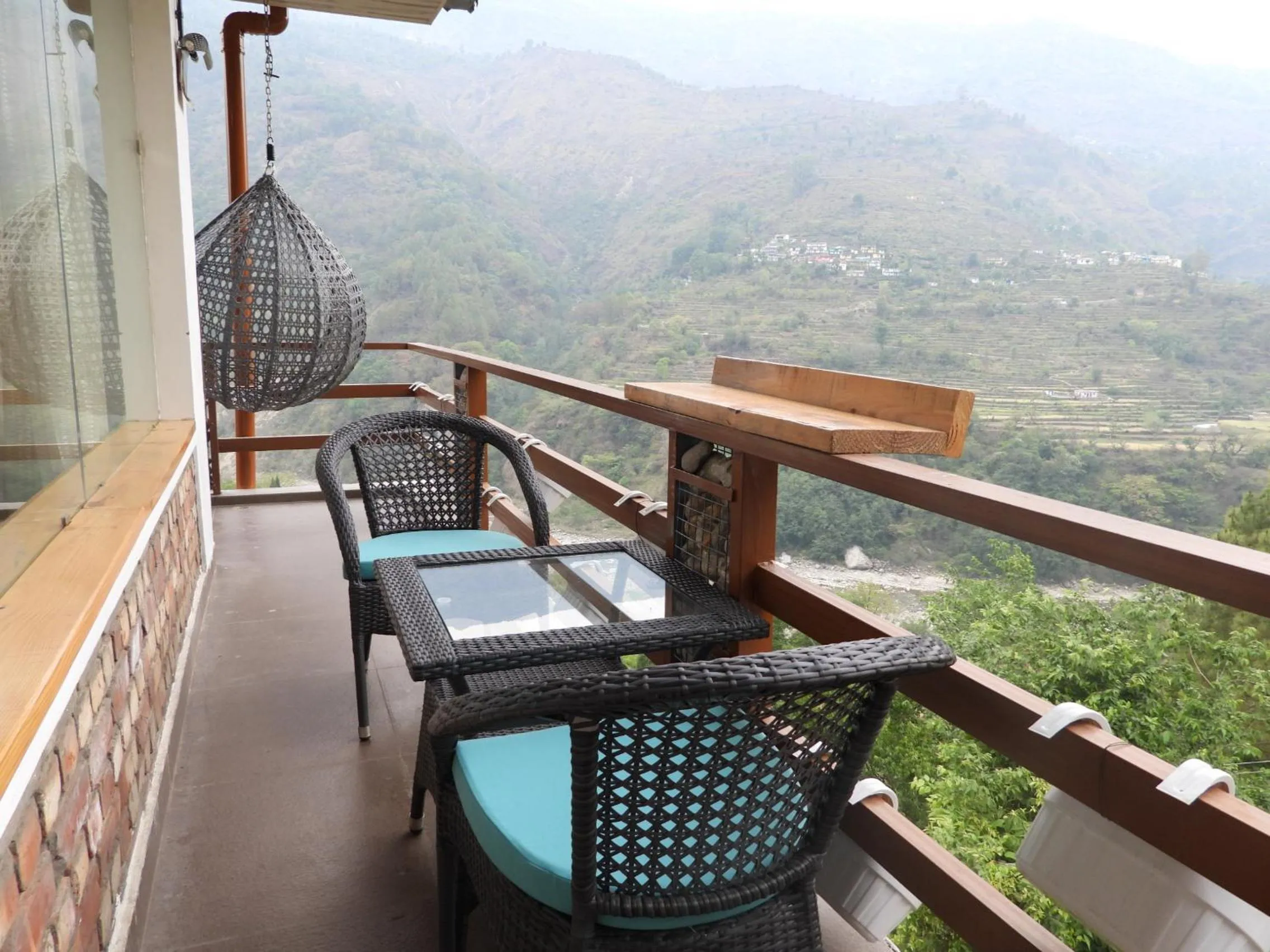 Restaurant/places to eat in Mystic Kailasha Kedarnath - Tungnath Valley