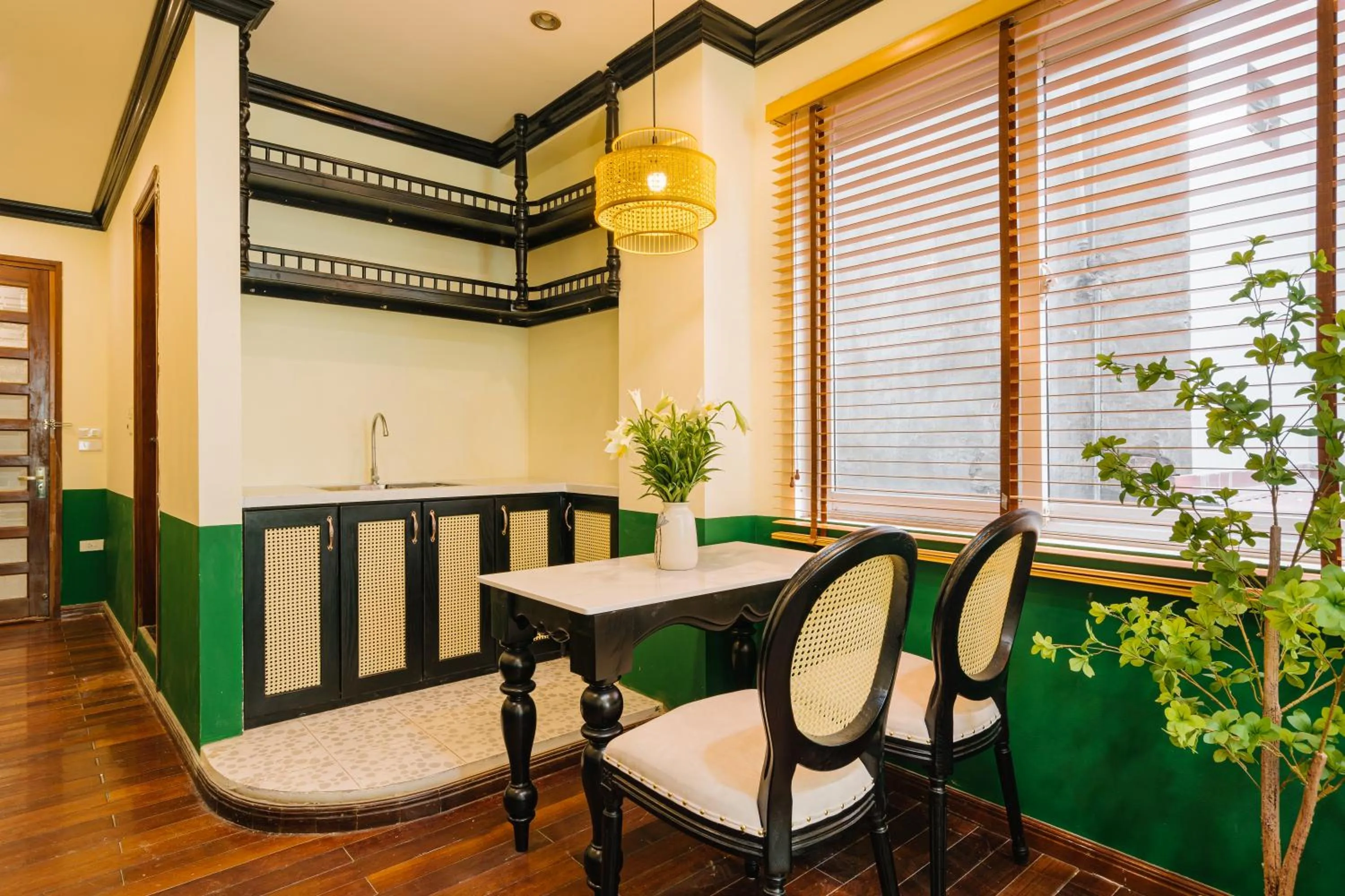 Dining area in Sun Clover Boutique Hotel