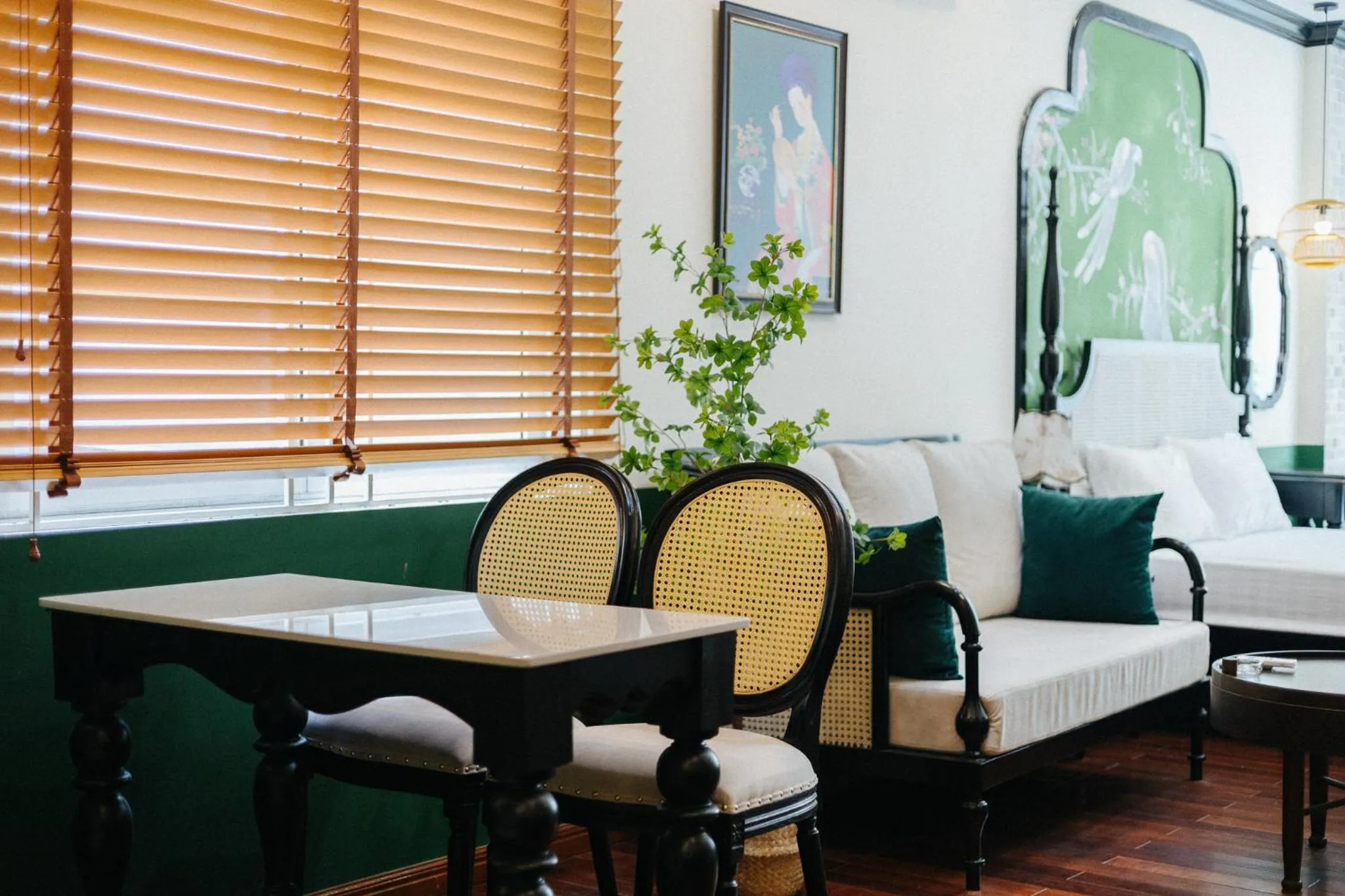 Dining area in Sun Clover Boutique Hotel