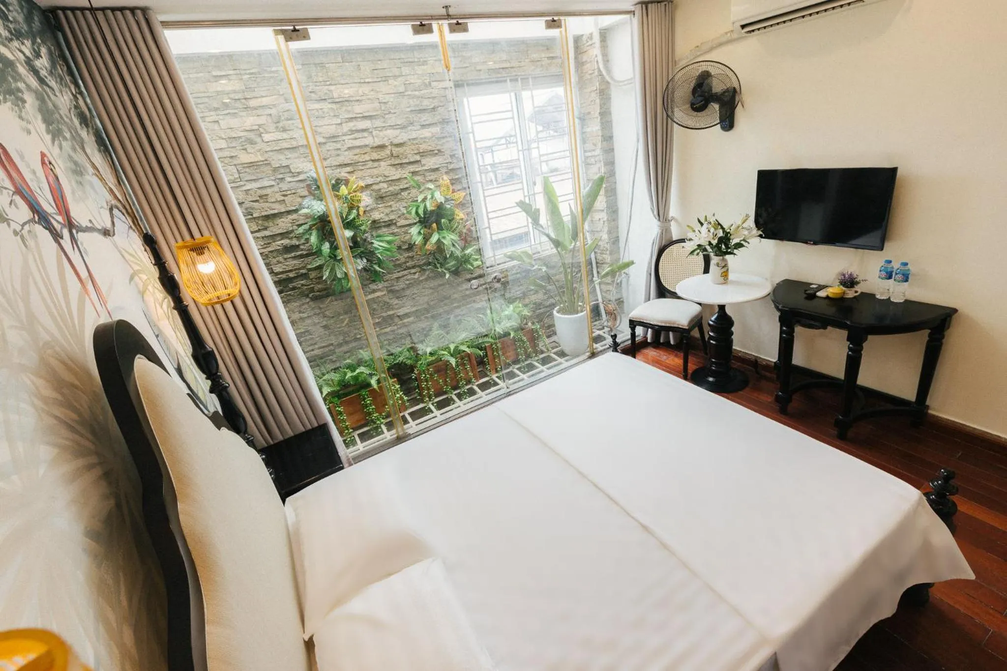 View (from property/room), Bed in Sun Clover Boutique Hotel