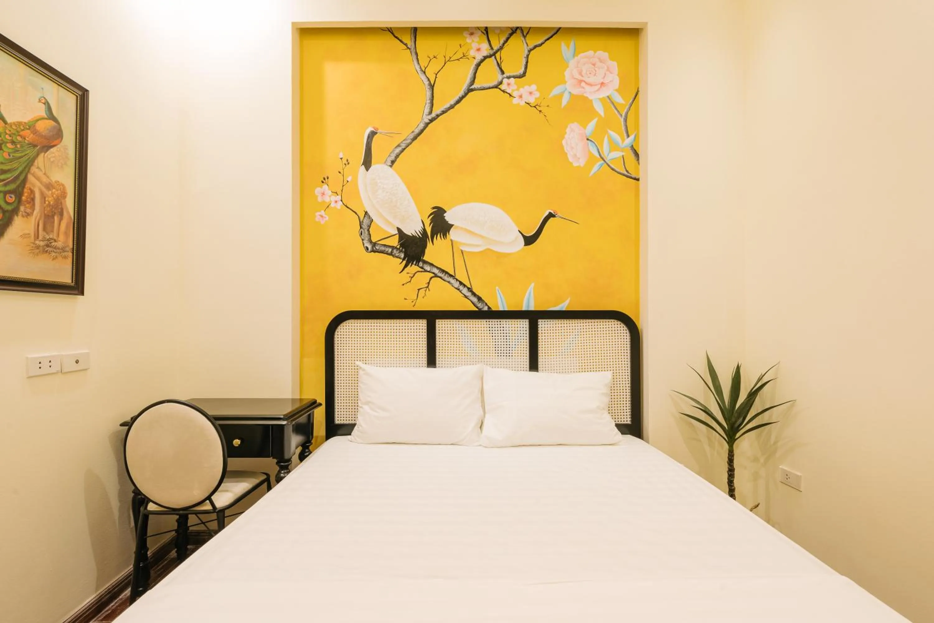 Photo of the whole room, Bed in Sun Clover Boutique Hotel