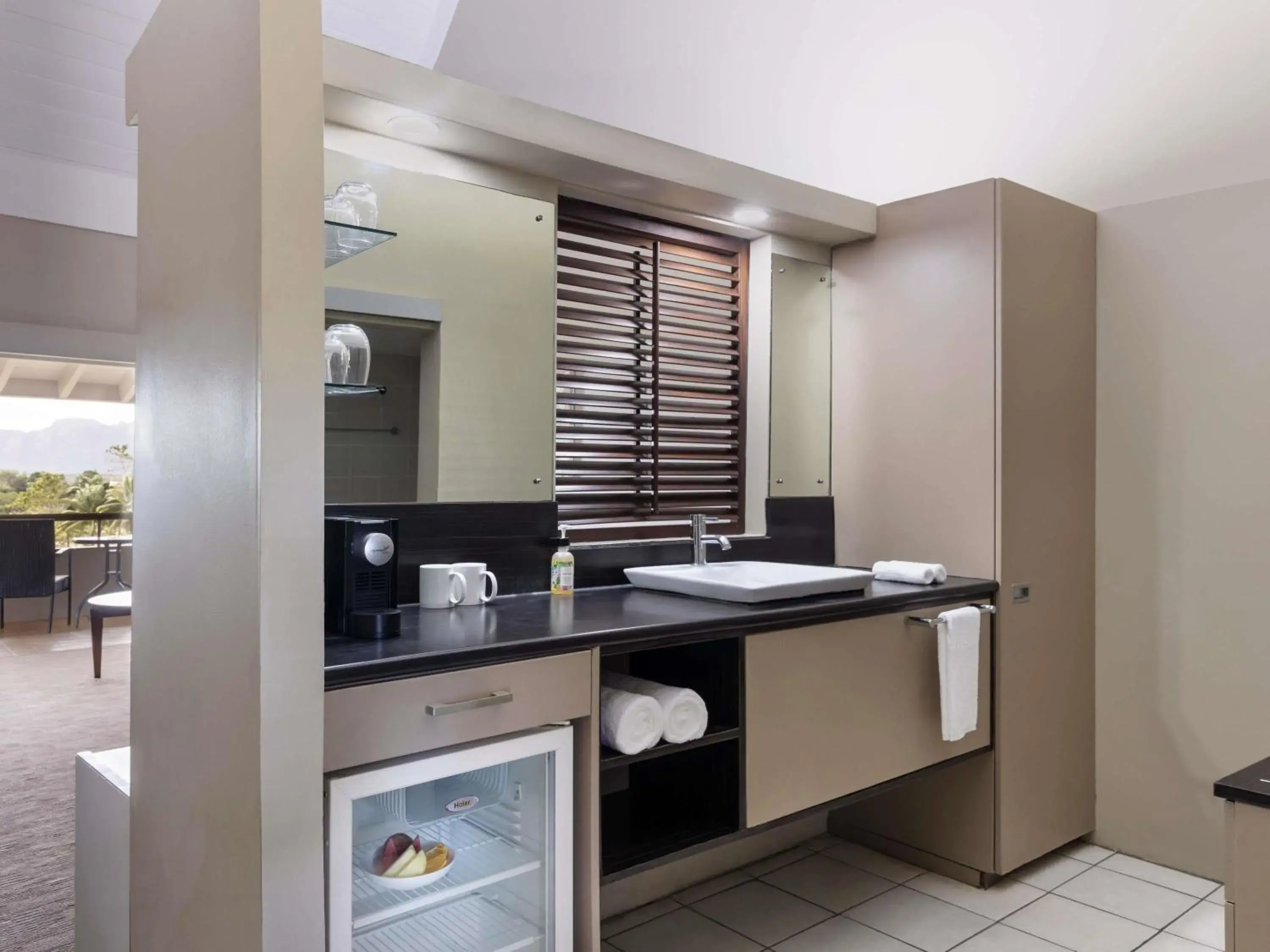 Deluxe Family Room in Novotel Nadi Deluxe Family Room in Novotel Nadi