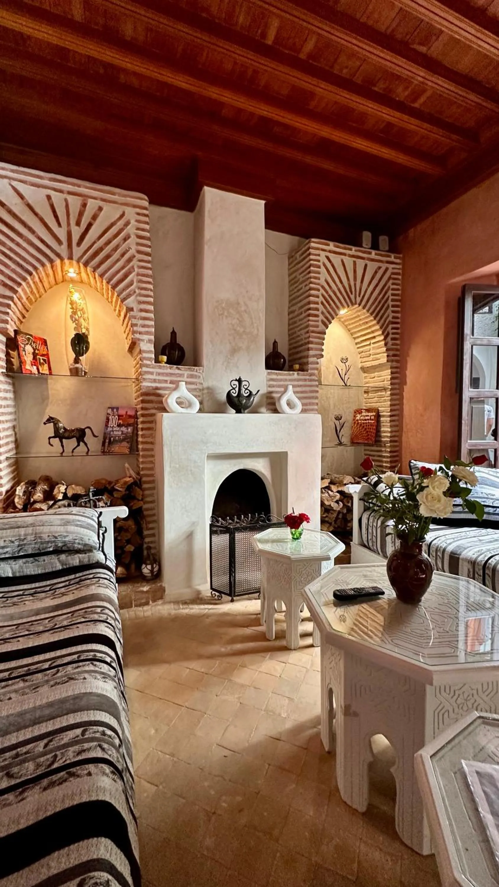 flat iron in Riad Alwane