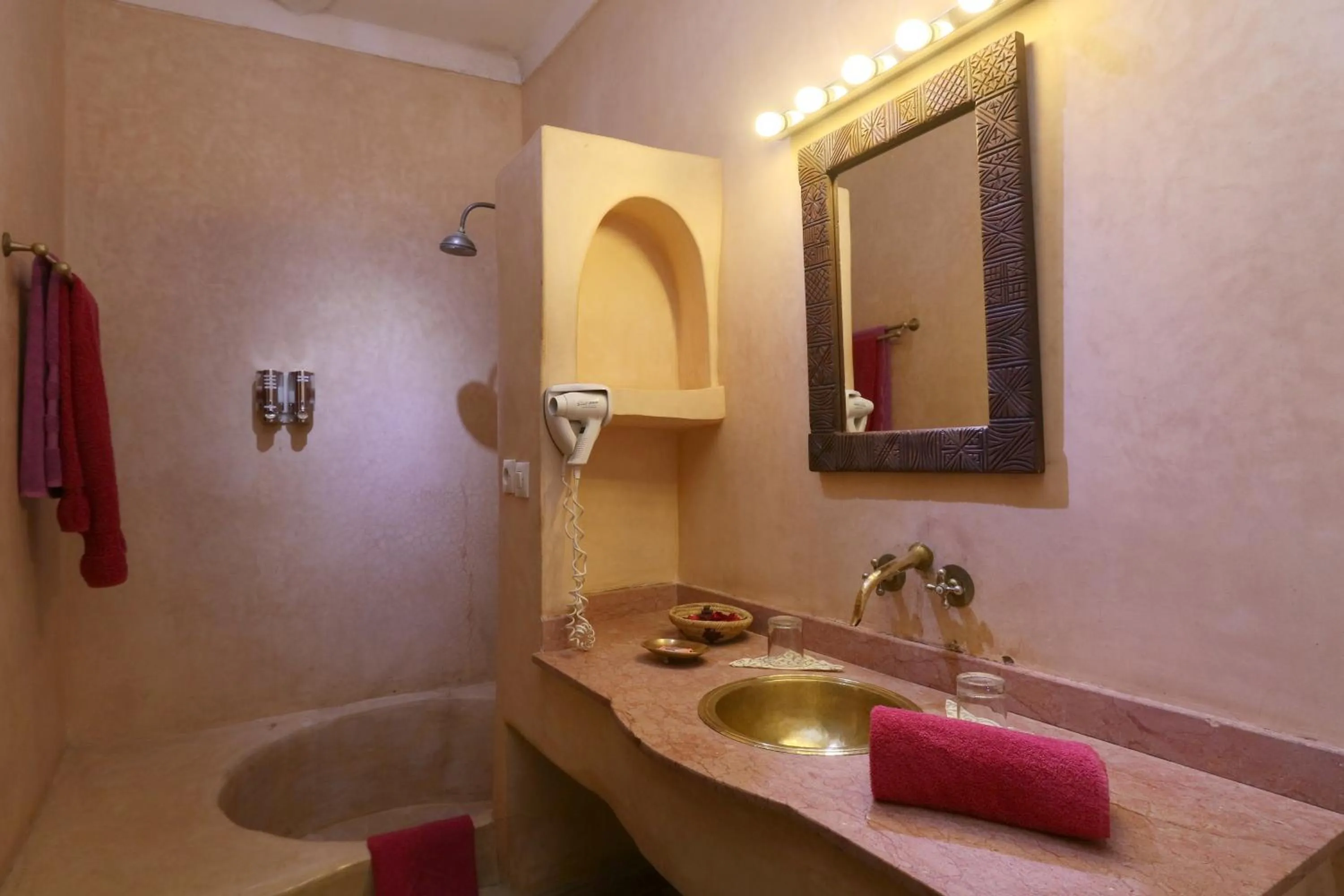 Bathroom in Riad Alwane