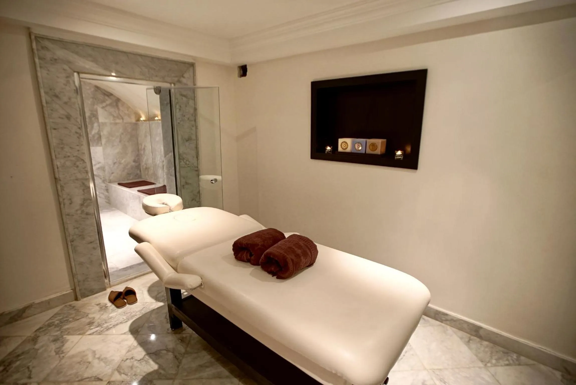 Massage in Riad Alma