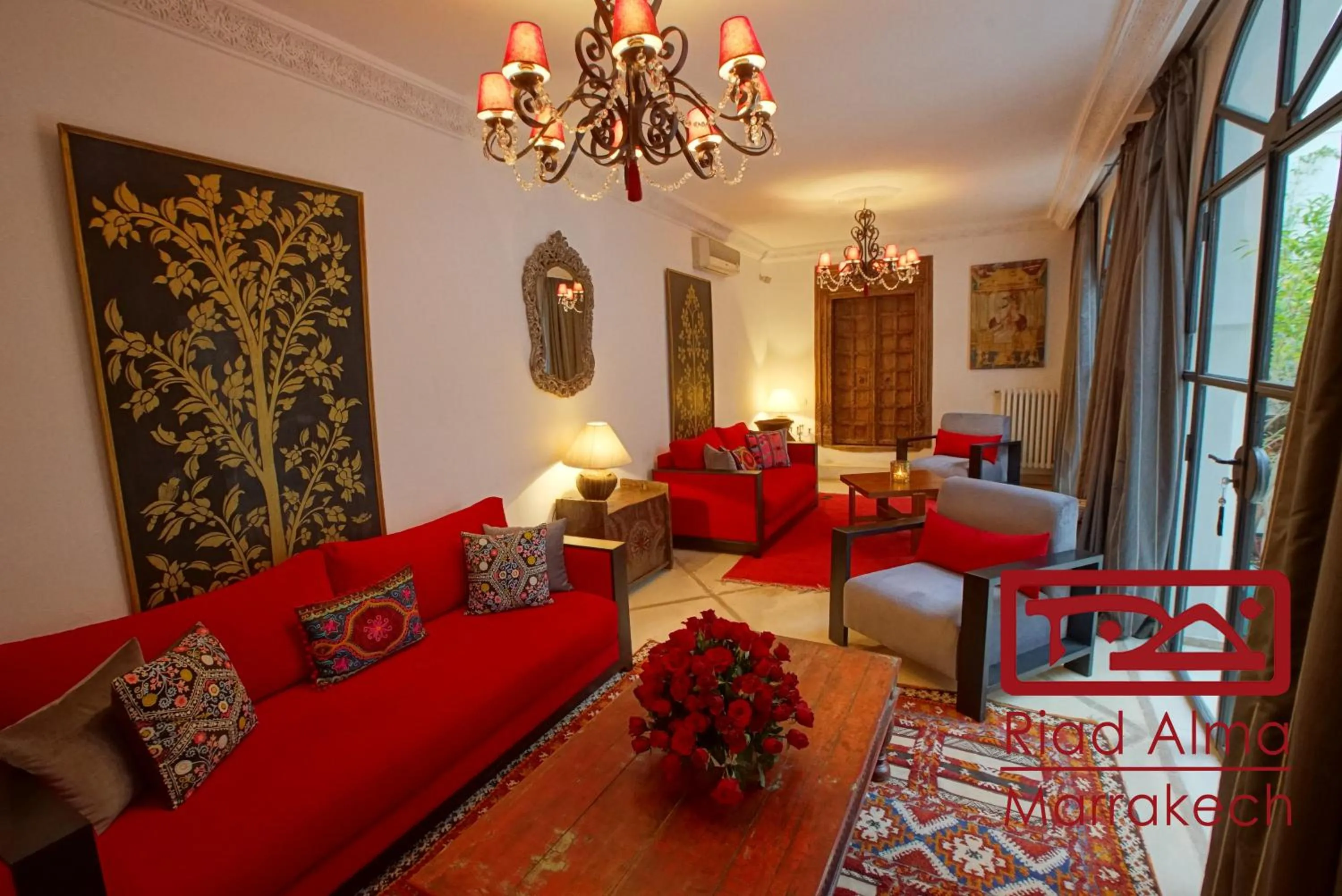 Communal lounge/ TV room in Riad Alma