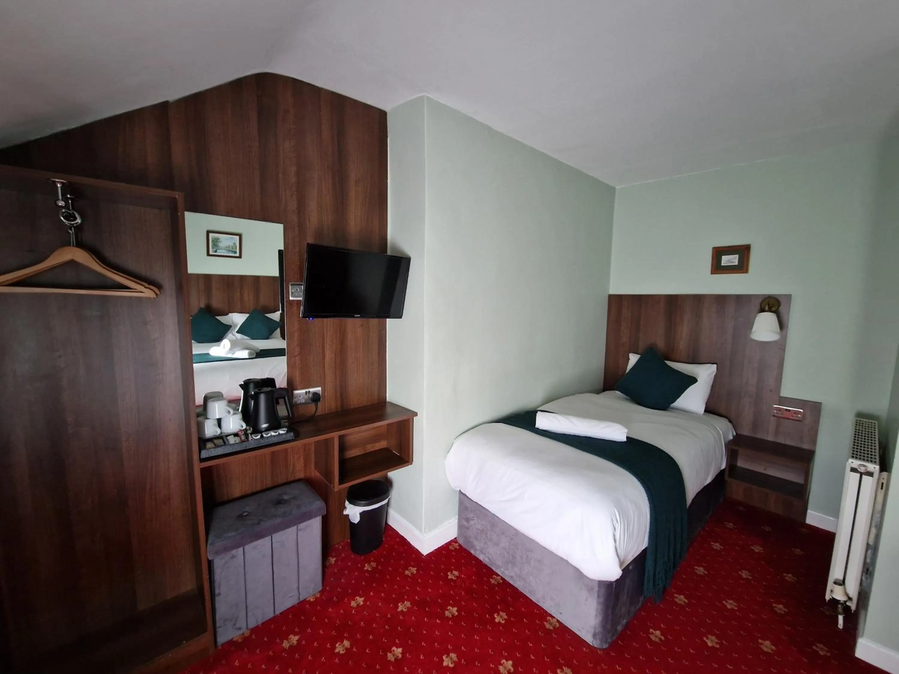 Bedroom, Bed in Lyndon Guesthouse