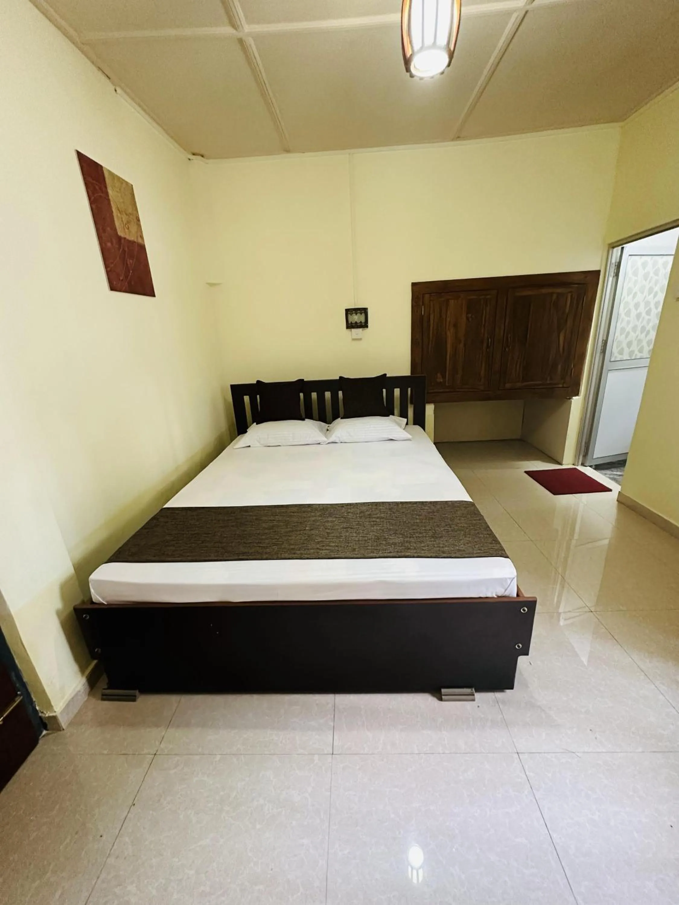 Bed in Green Garden Anuradhapura