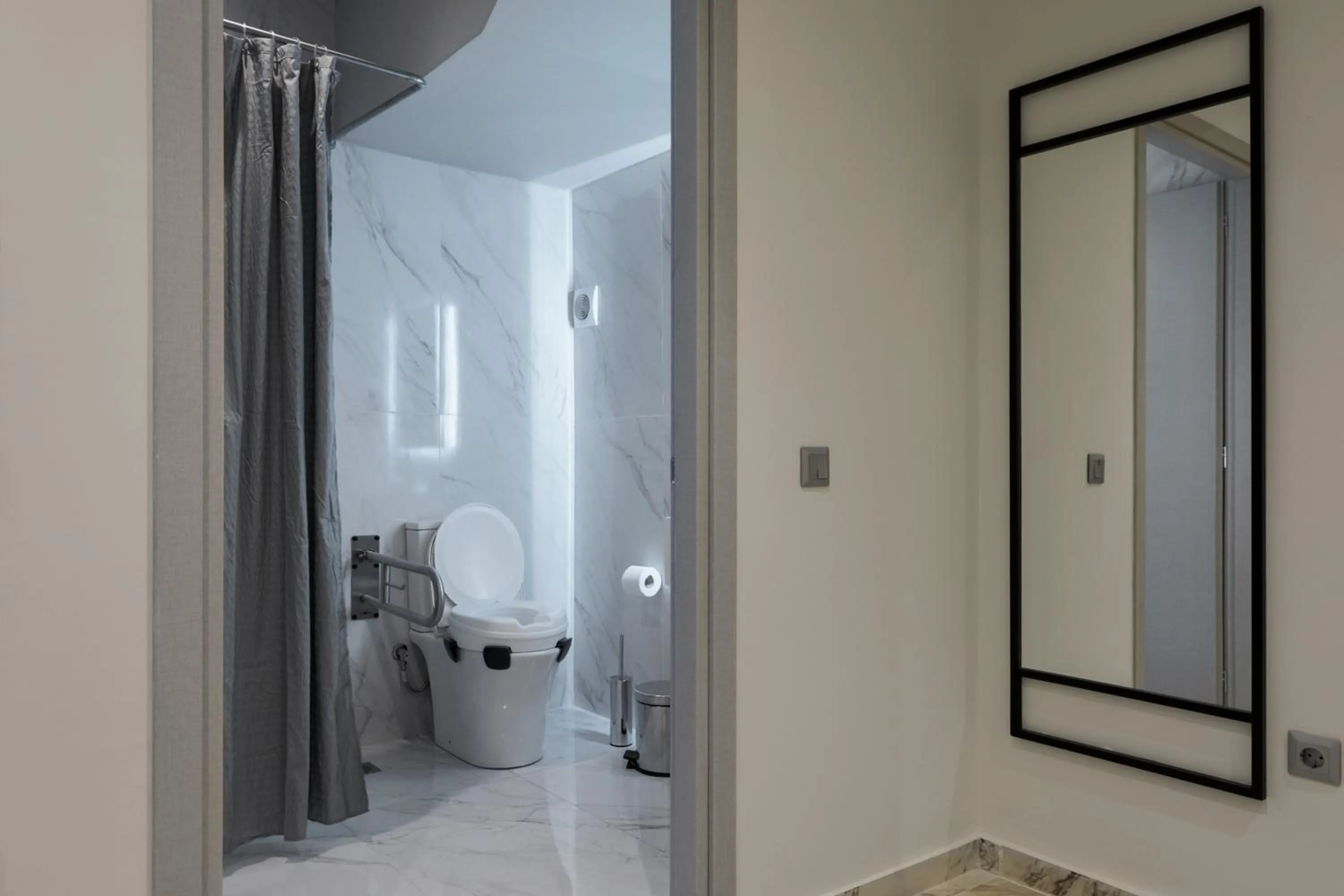 Toilet in Urban Frame Acropolis