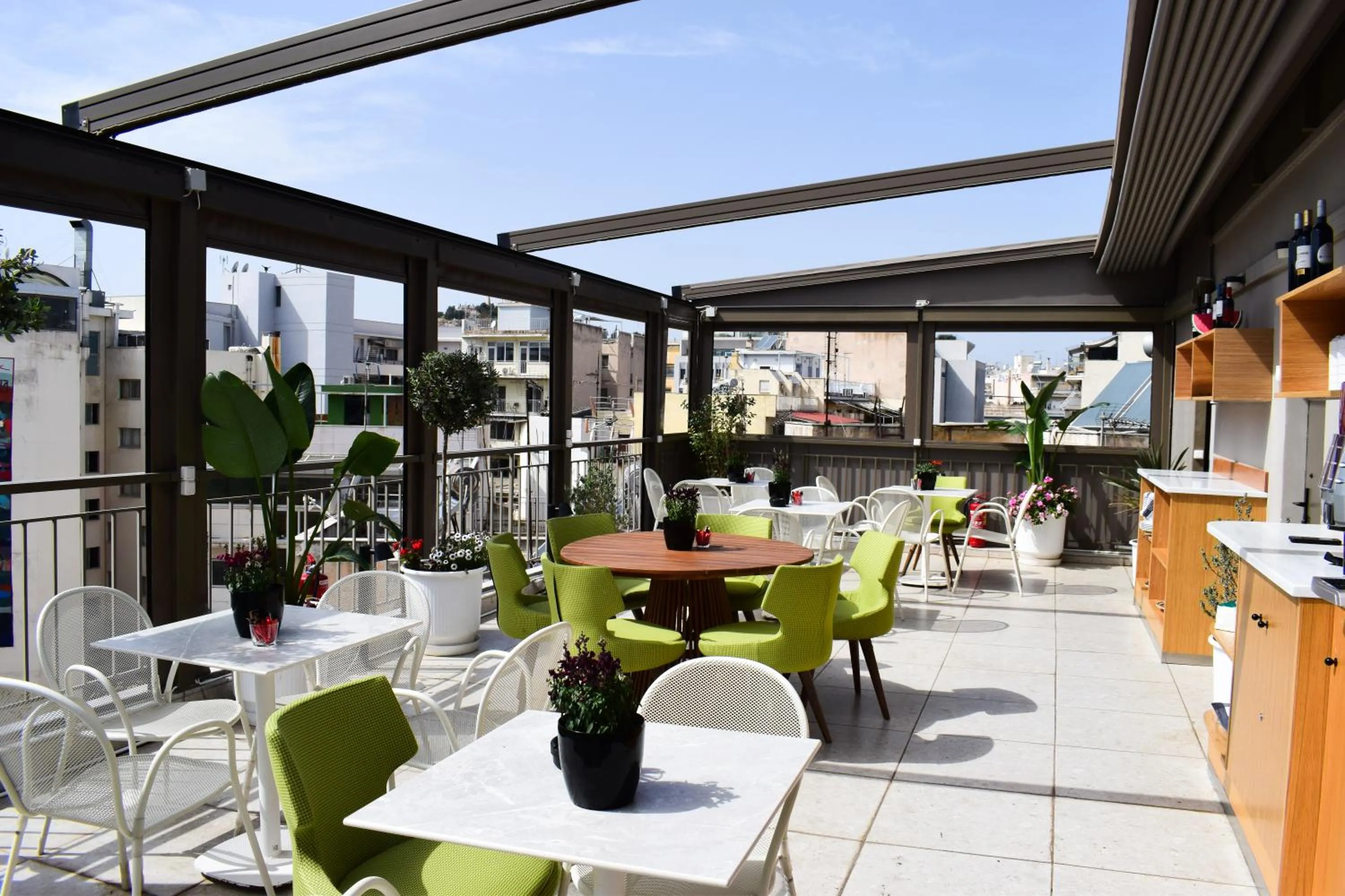 Property building in Urban Frame Acropolis