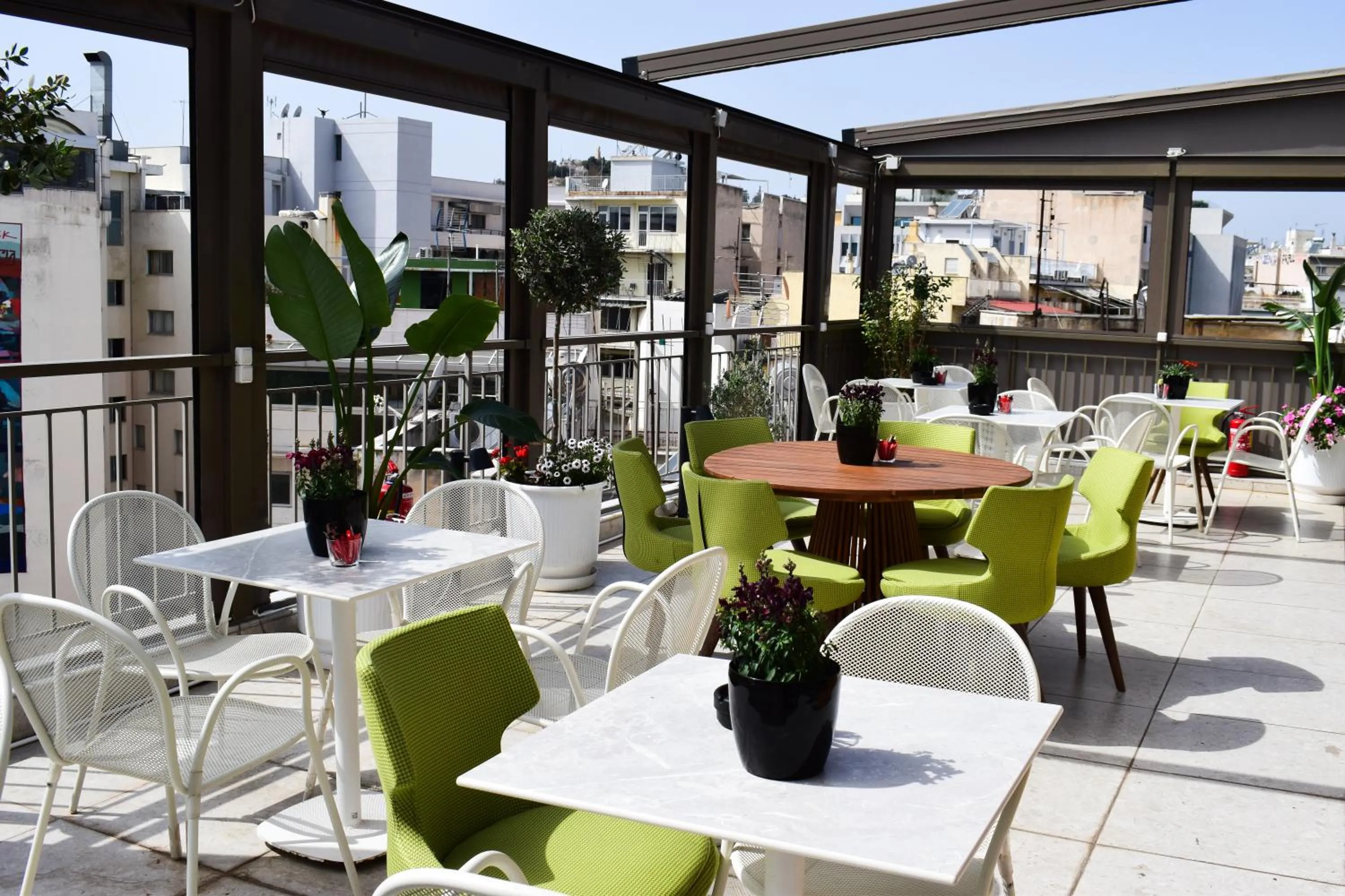 Property building in Urban Frame Acropolis