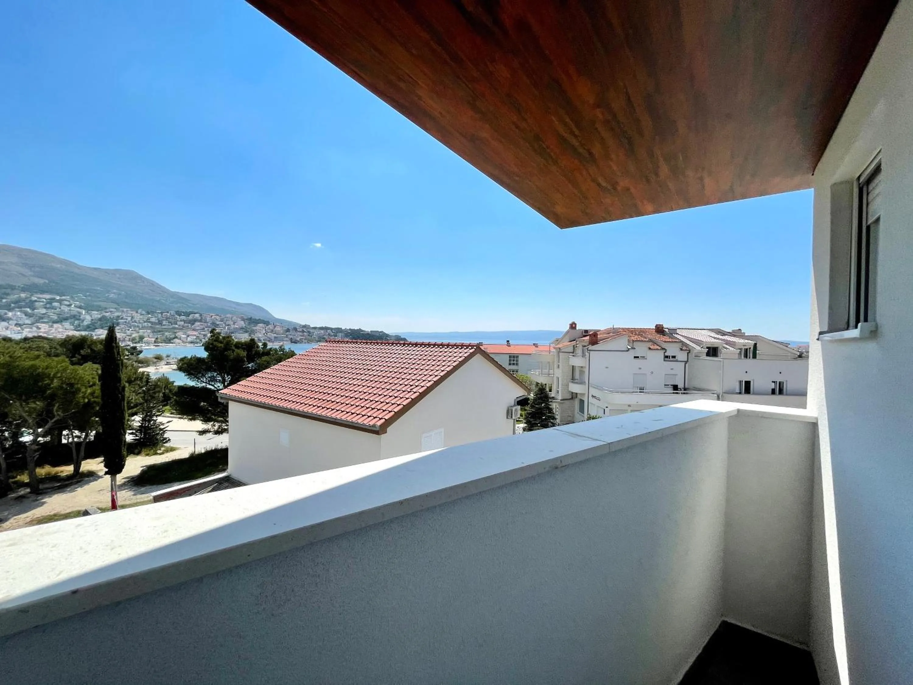 View (from property/room) in lo͝or luxury rooms