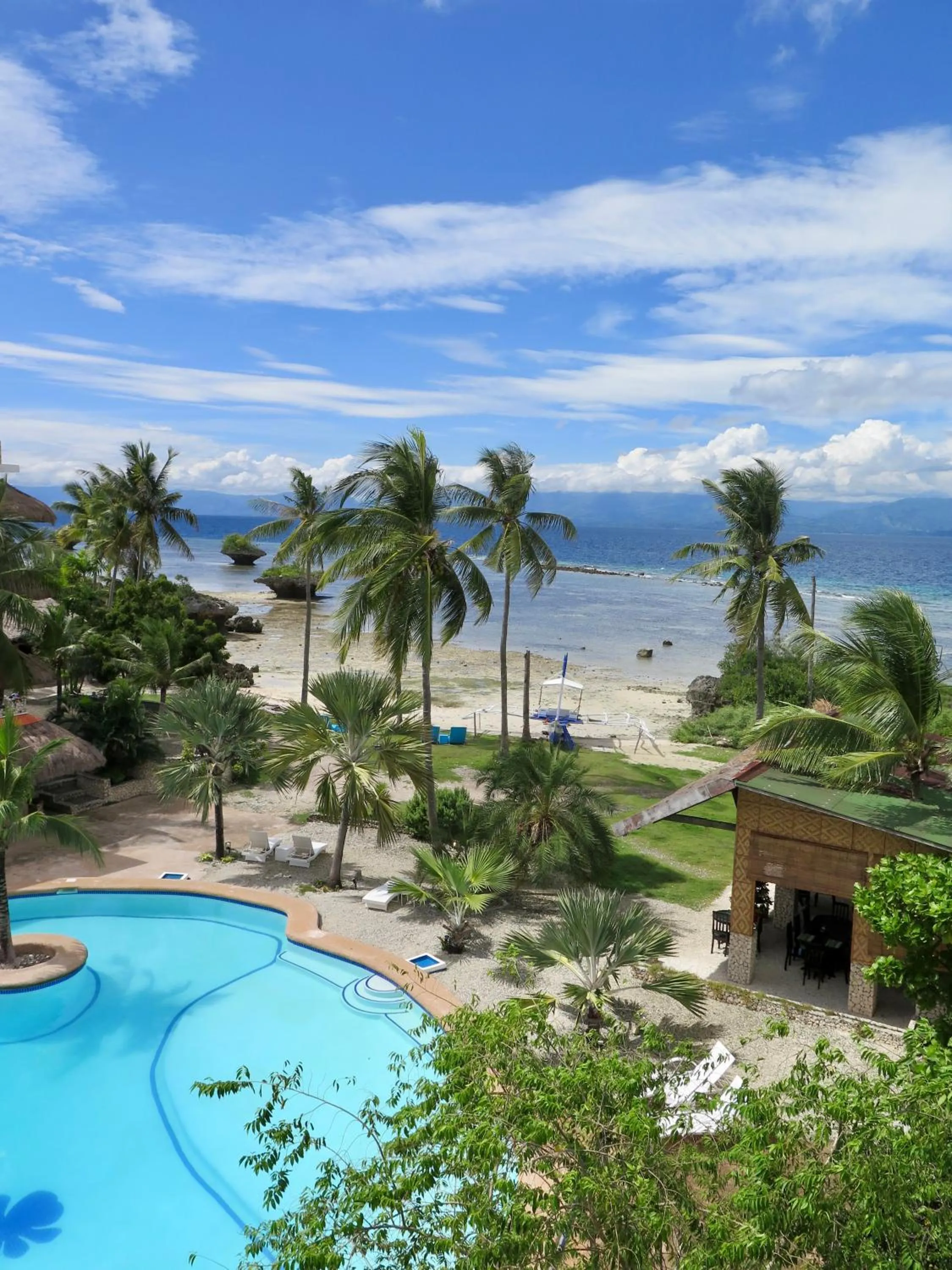 Swimming pool in The Wild Orchid Resort - Moalboal