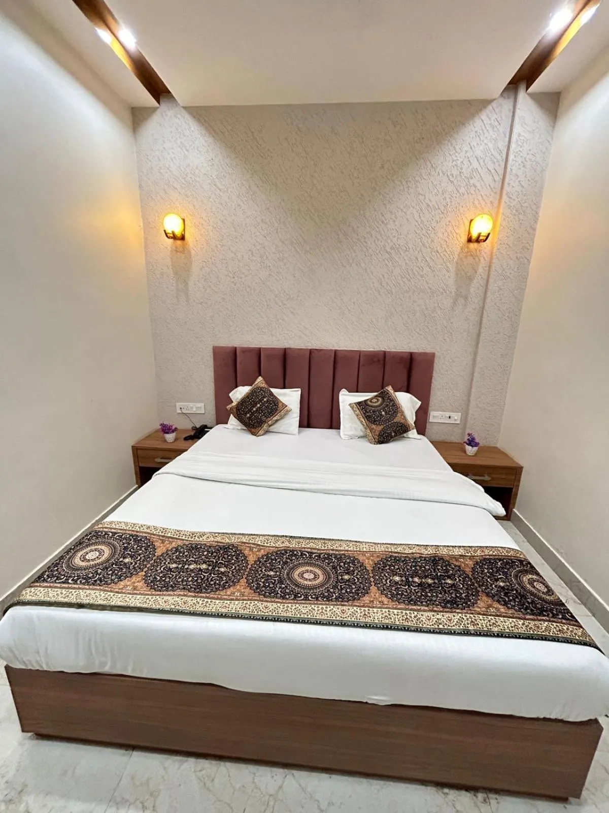 Bedroom, Bed in Hotel Satsang Grand