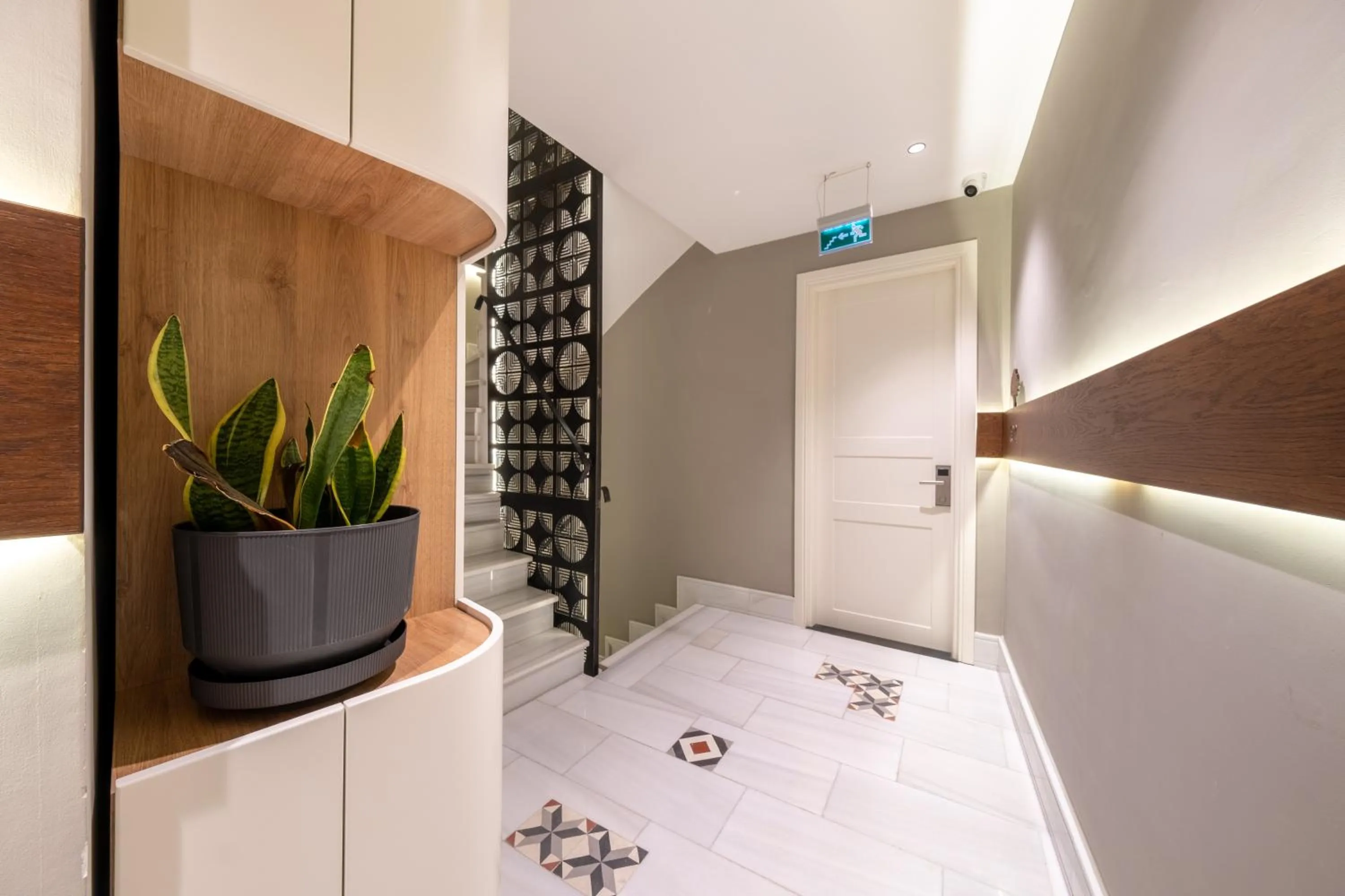 Shower in Hotel Balo