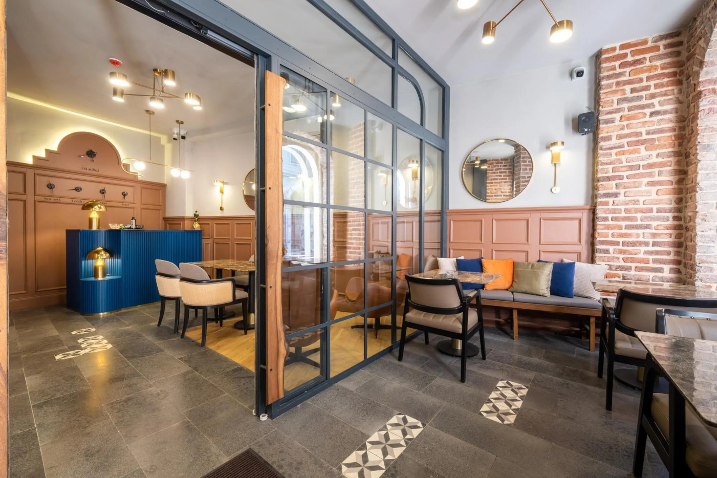 Seating area in Hotel Balo