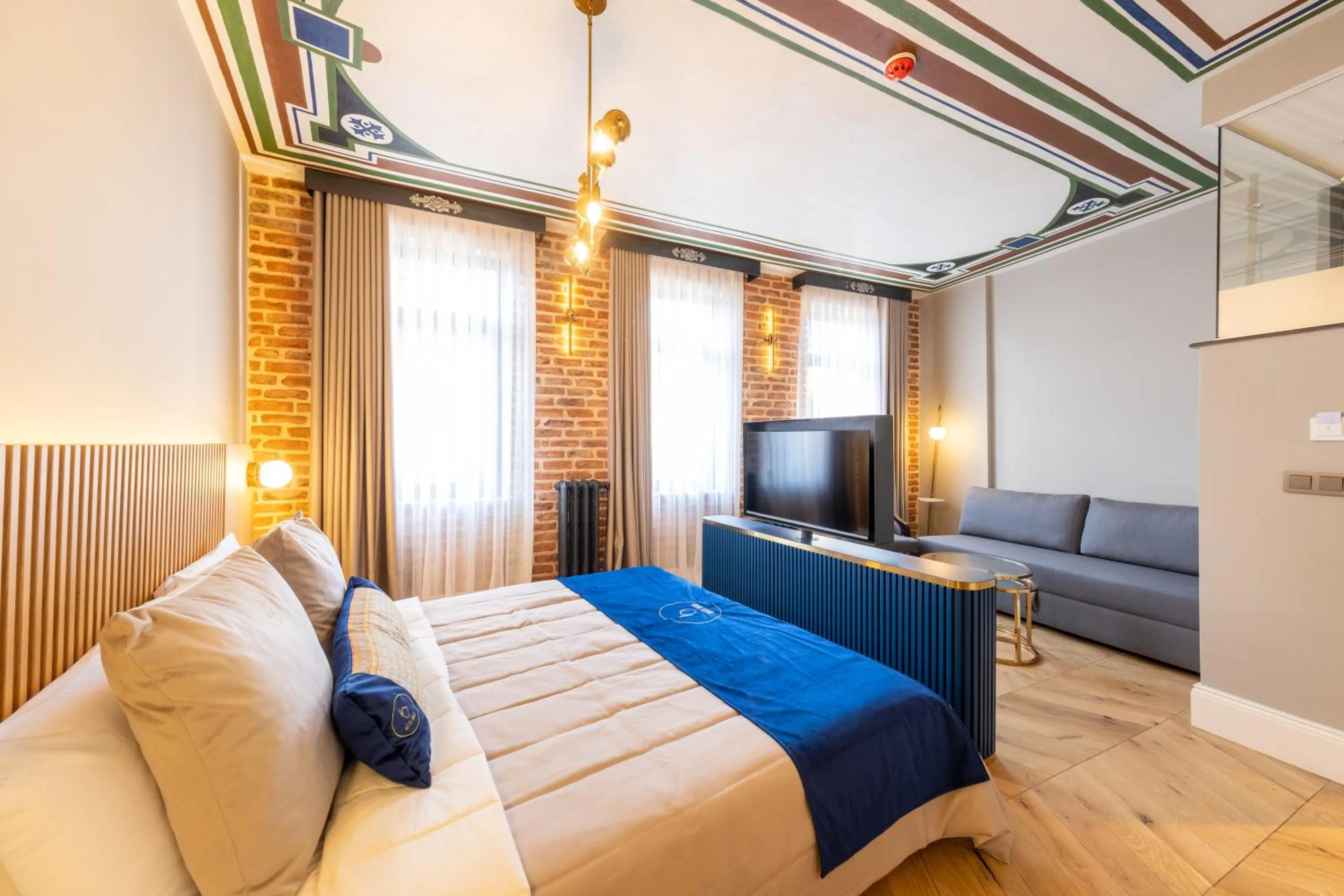 Communal lounge/ TV room in Hotel Balo