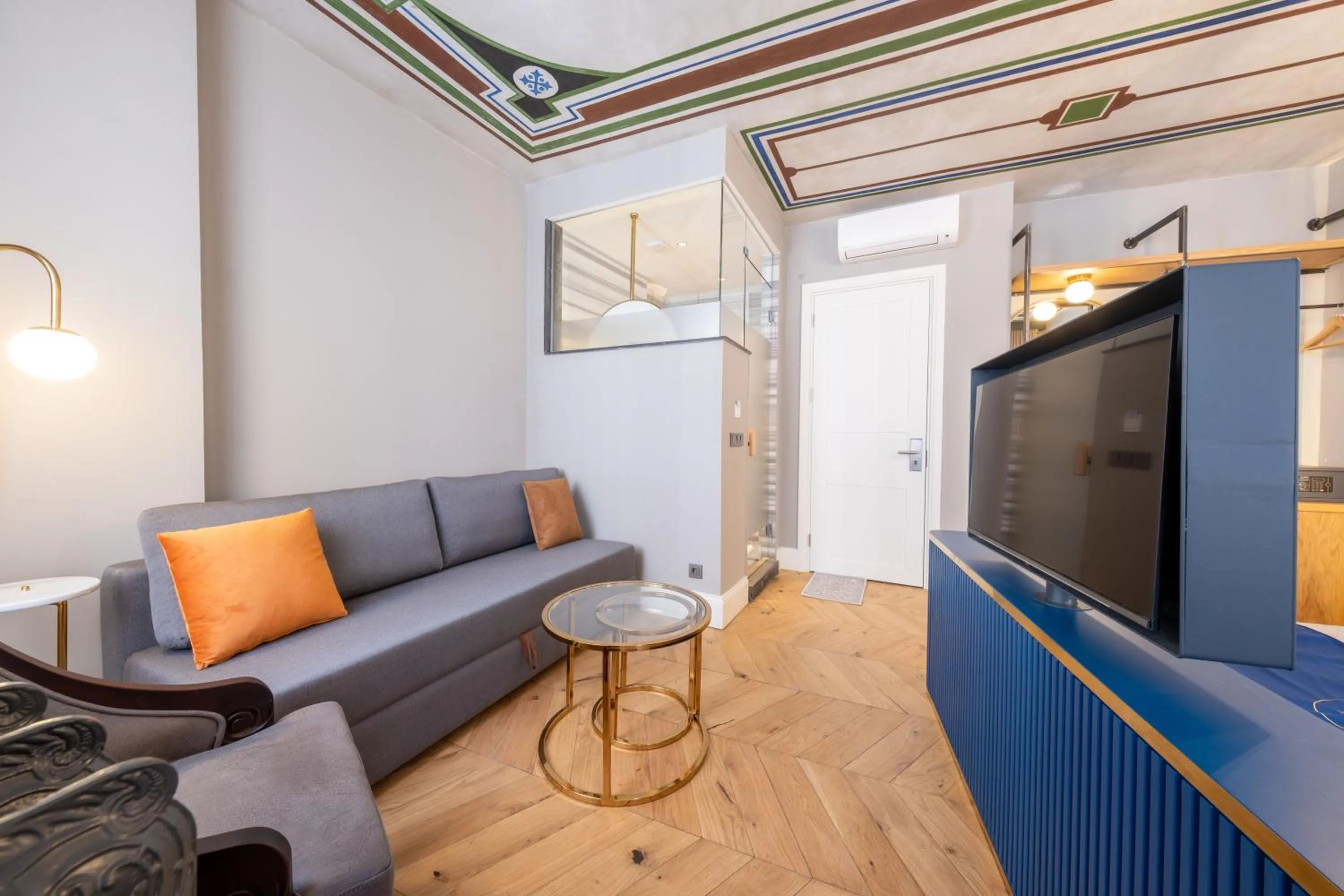 Communal lounge/ TV room in Hotel Balo