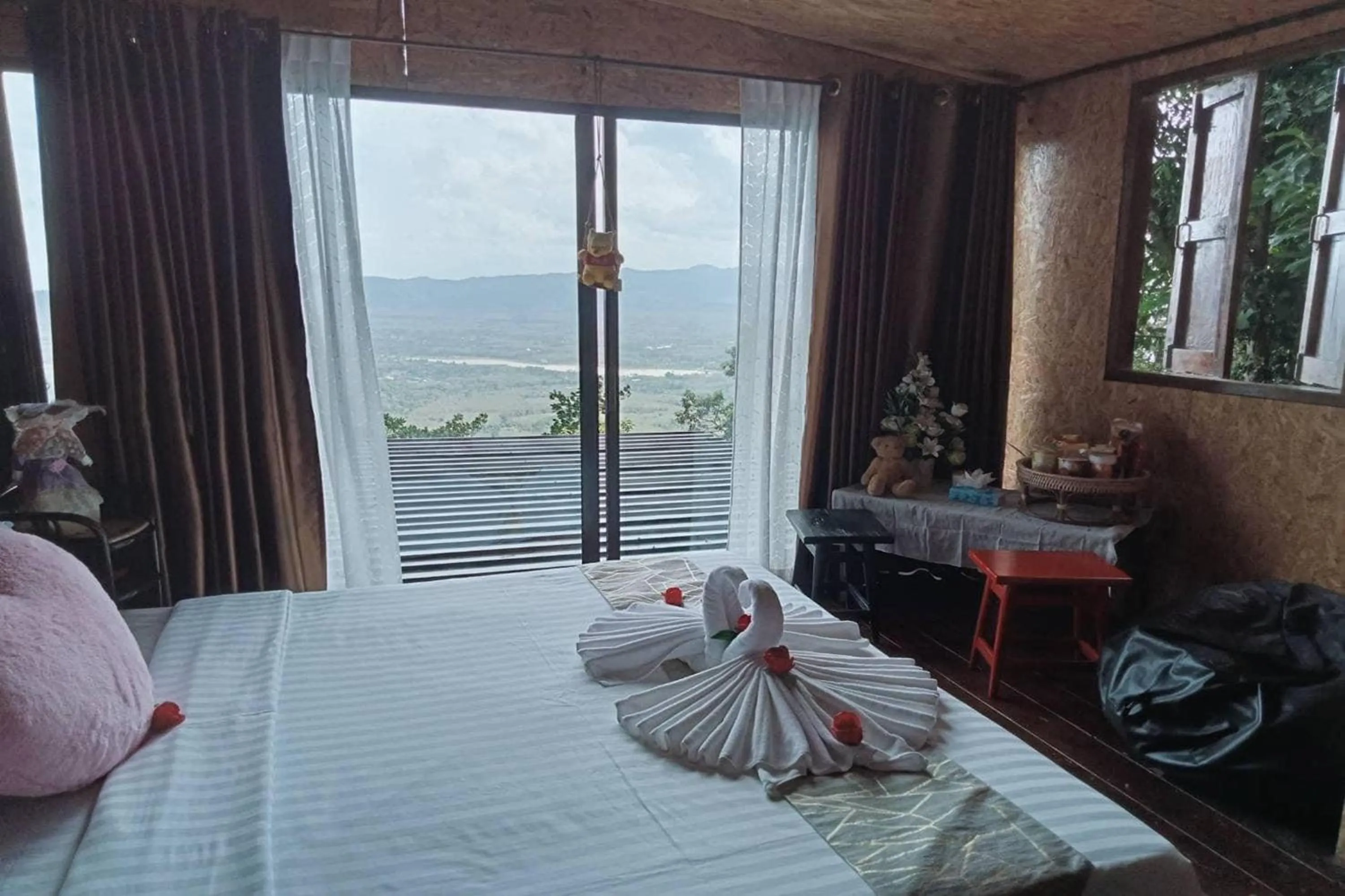 Photo of the whole room, Bed in Kuan Khan Lao The Nine Bistro ควนคานหลาว เดอะไนท์ บิสโทร