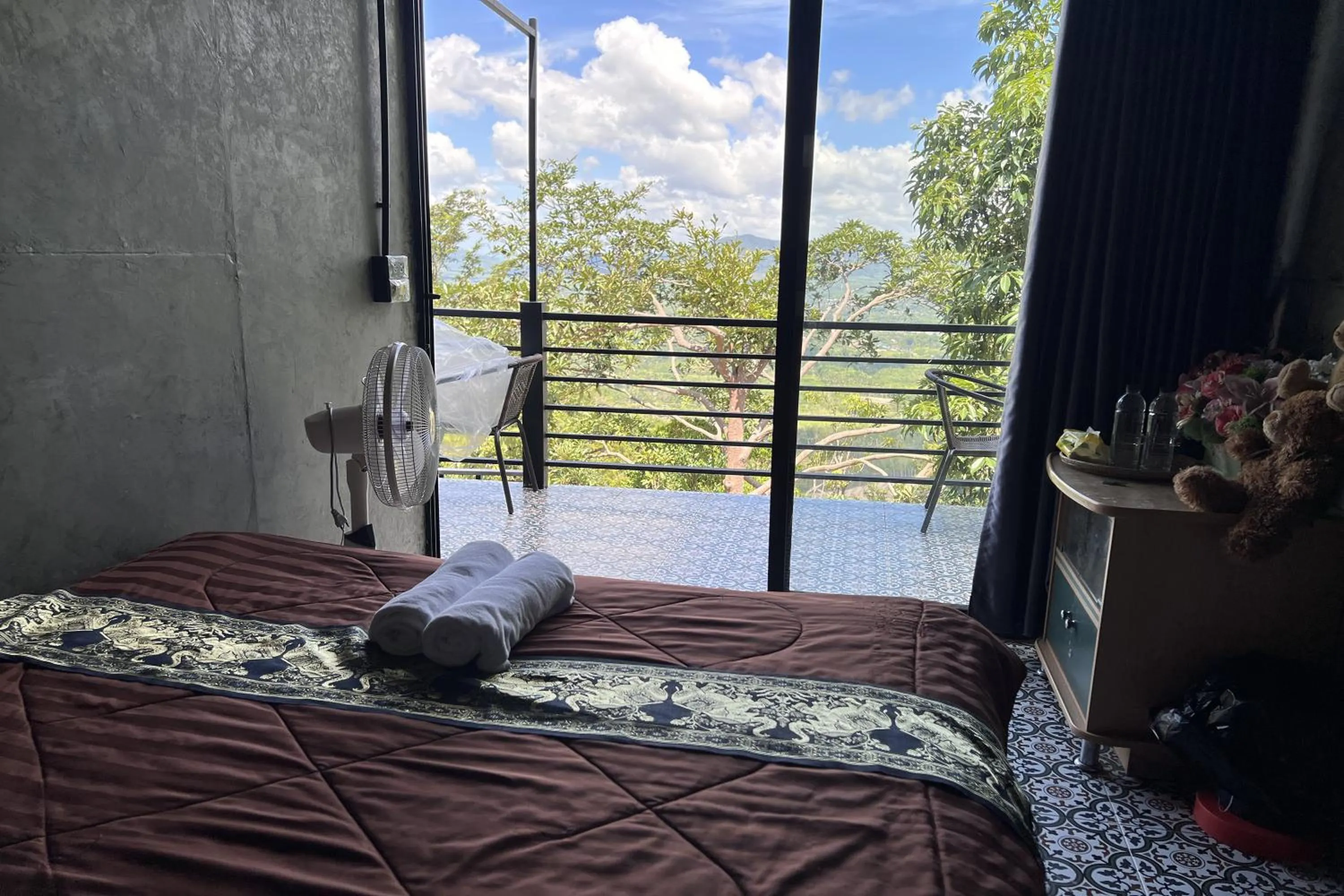 Balcony/Terrace, Bed in Kuan Khan Lao The Nine Bistro ควนคานหลาว เดอะไนท์ บิสโทร