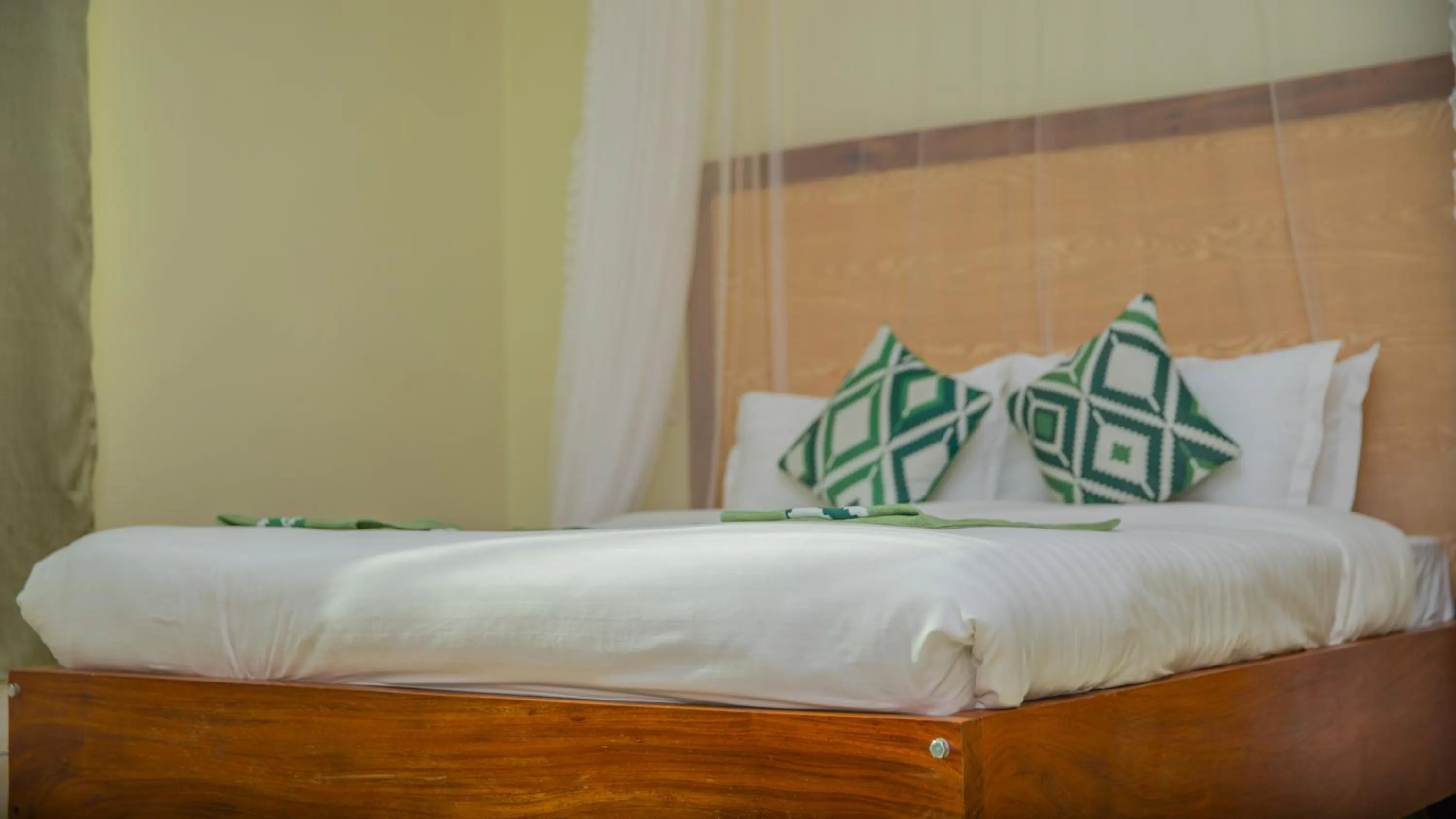 Ekhaya Crescent Hotel