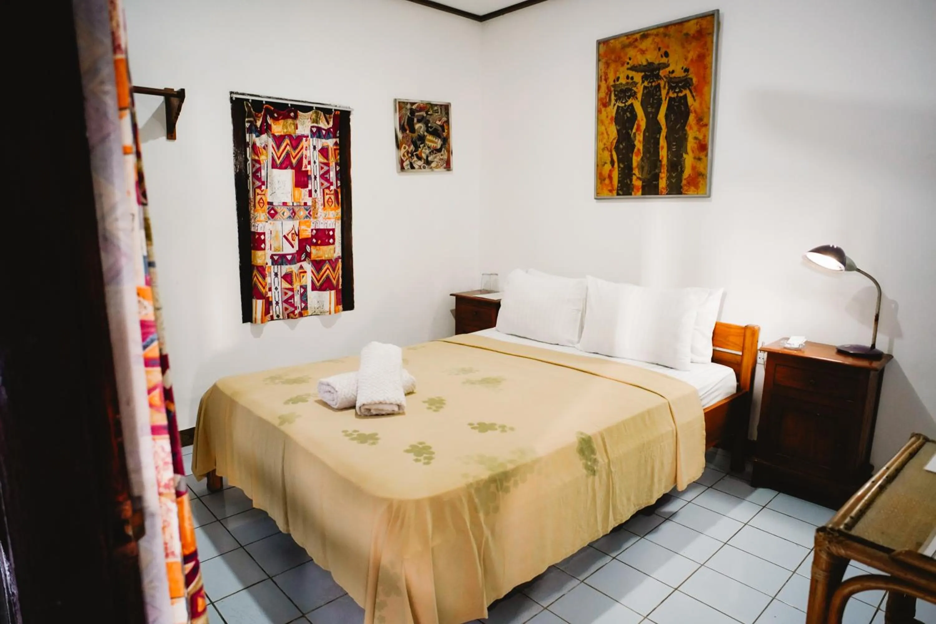 Bed in Temple Cafe & Seaside Cottages