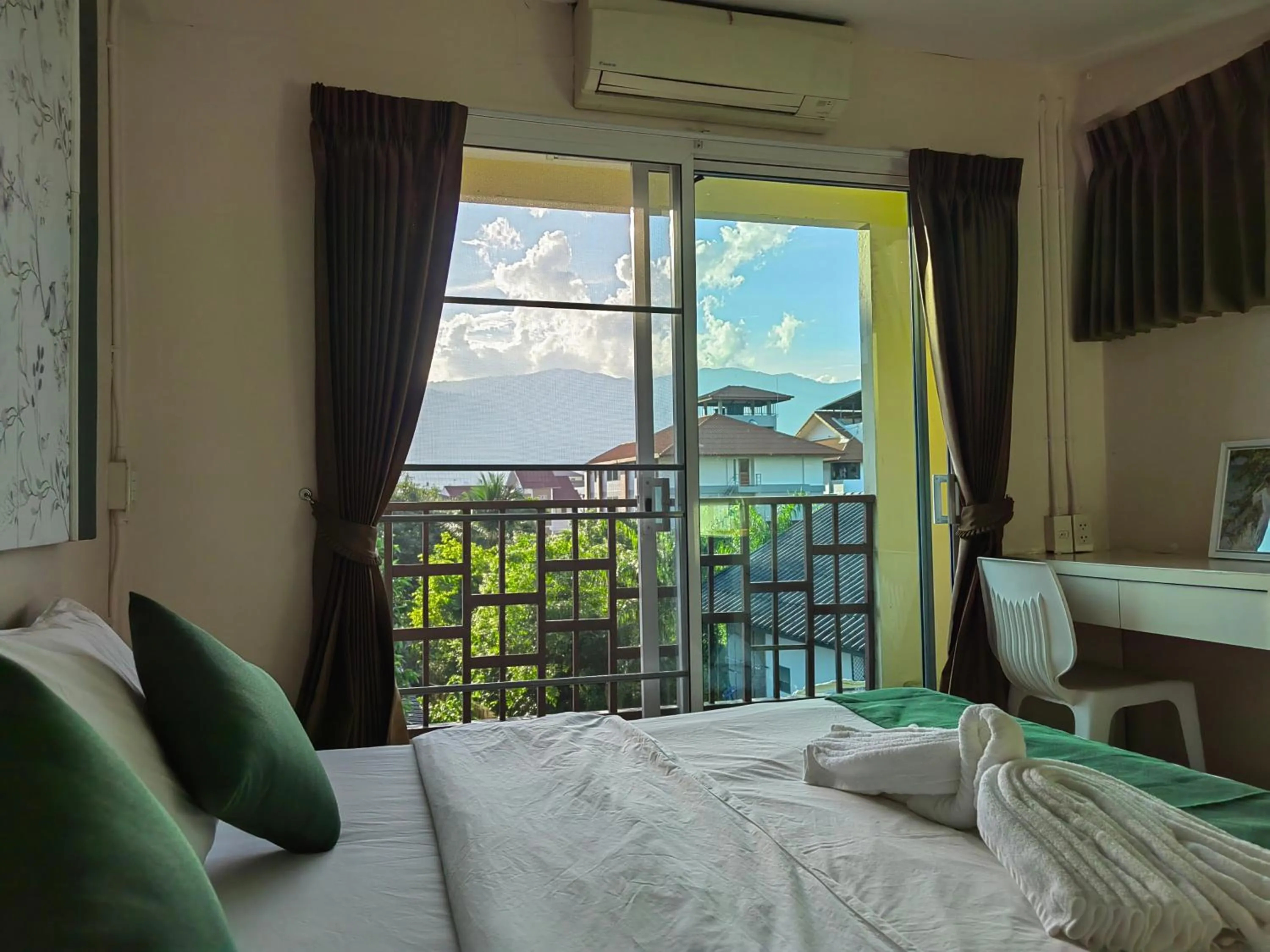 Bed in Kaysorn Residence and Guest House