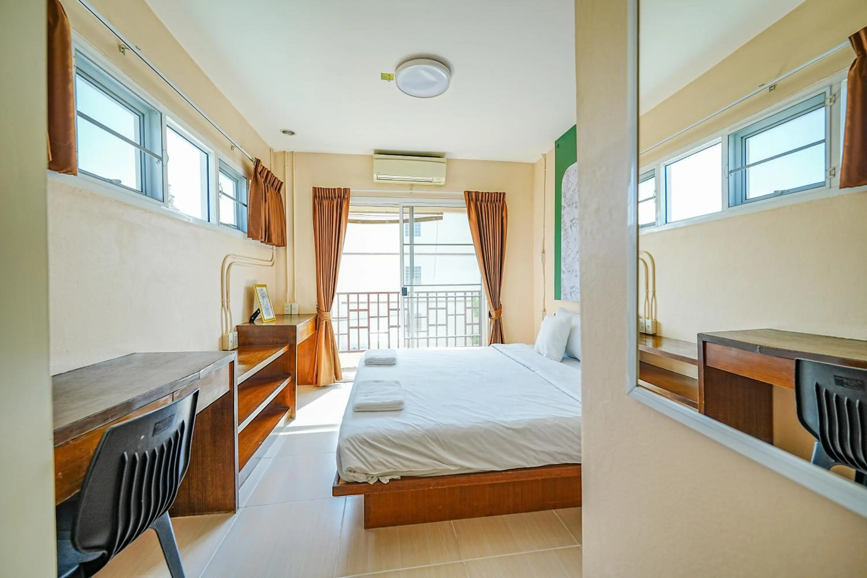 Bed in Kaysorn Residence and Guest House