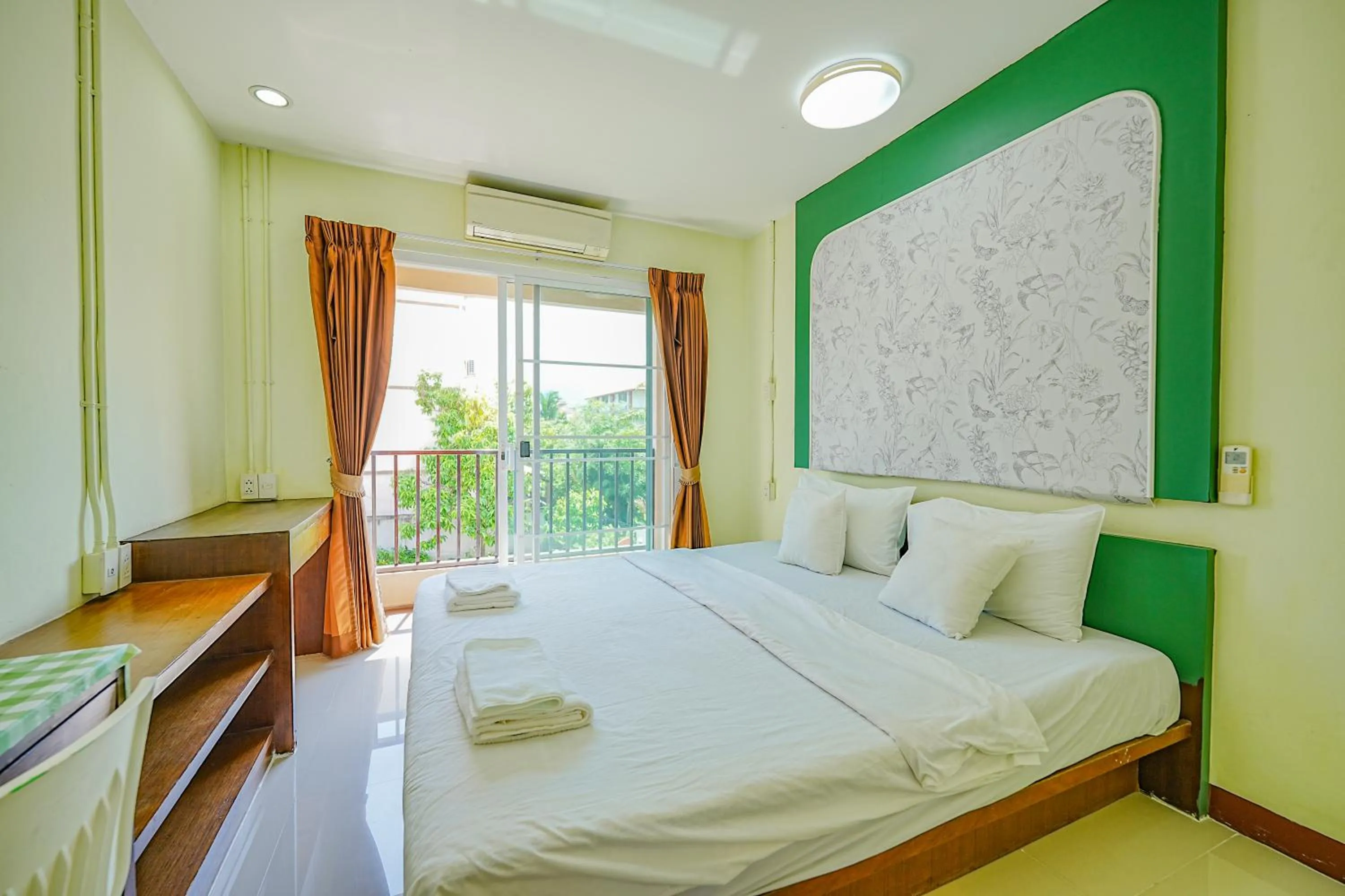 Bed in Kaysorn Residence and Guest House