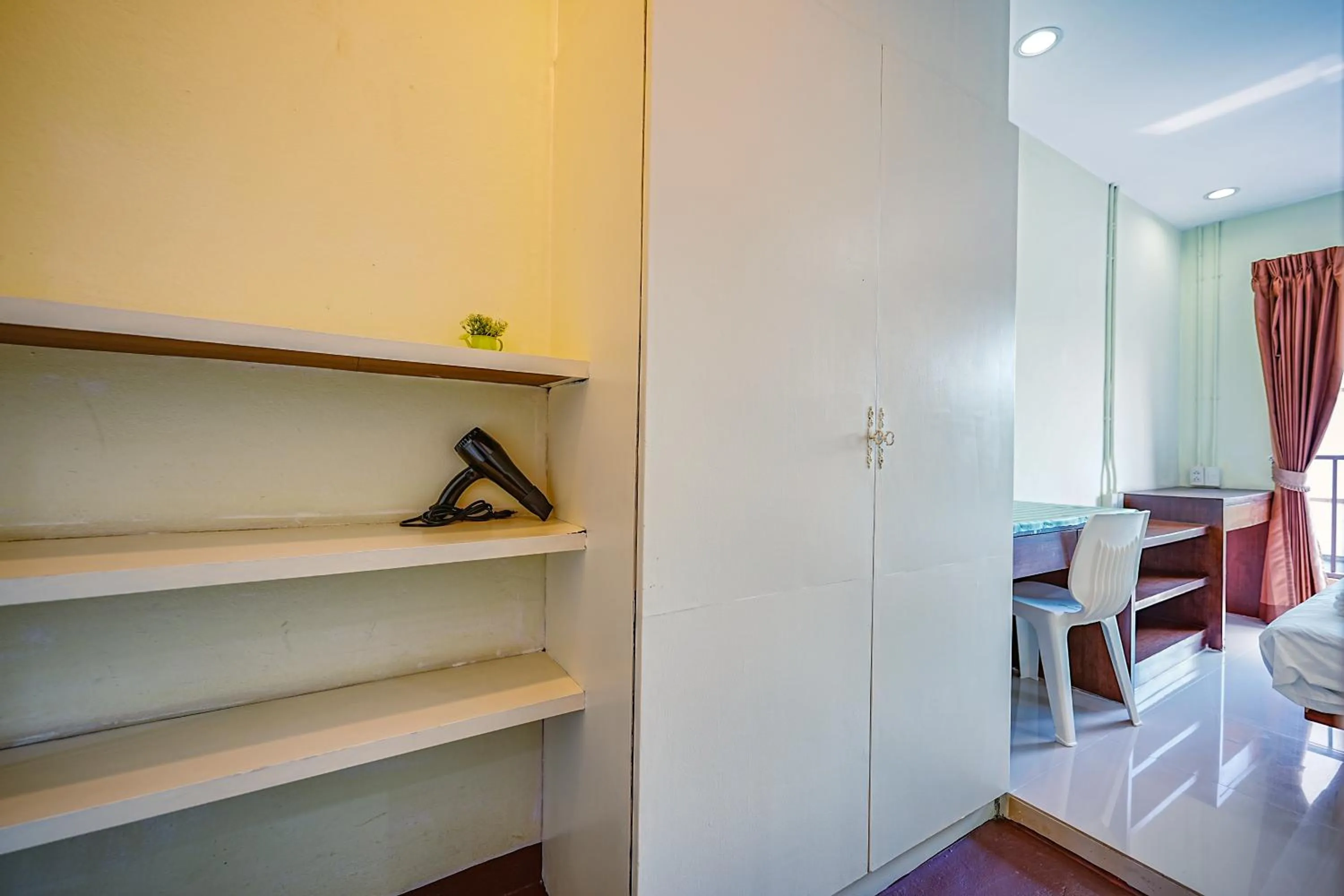 Bed in Kaysorn Residence and Guest House