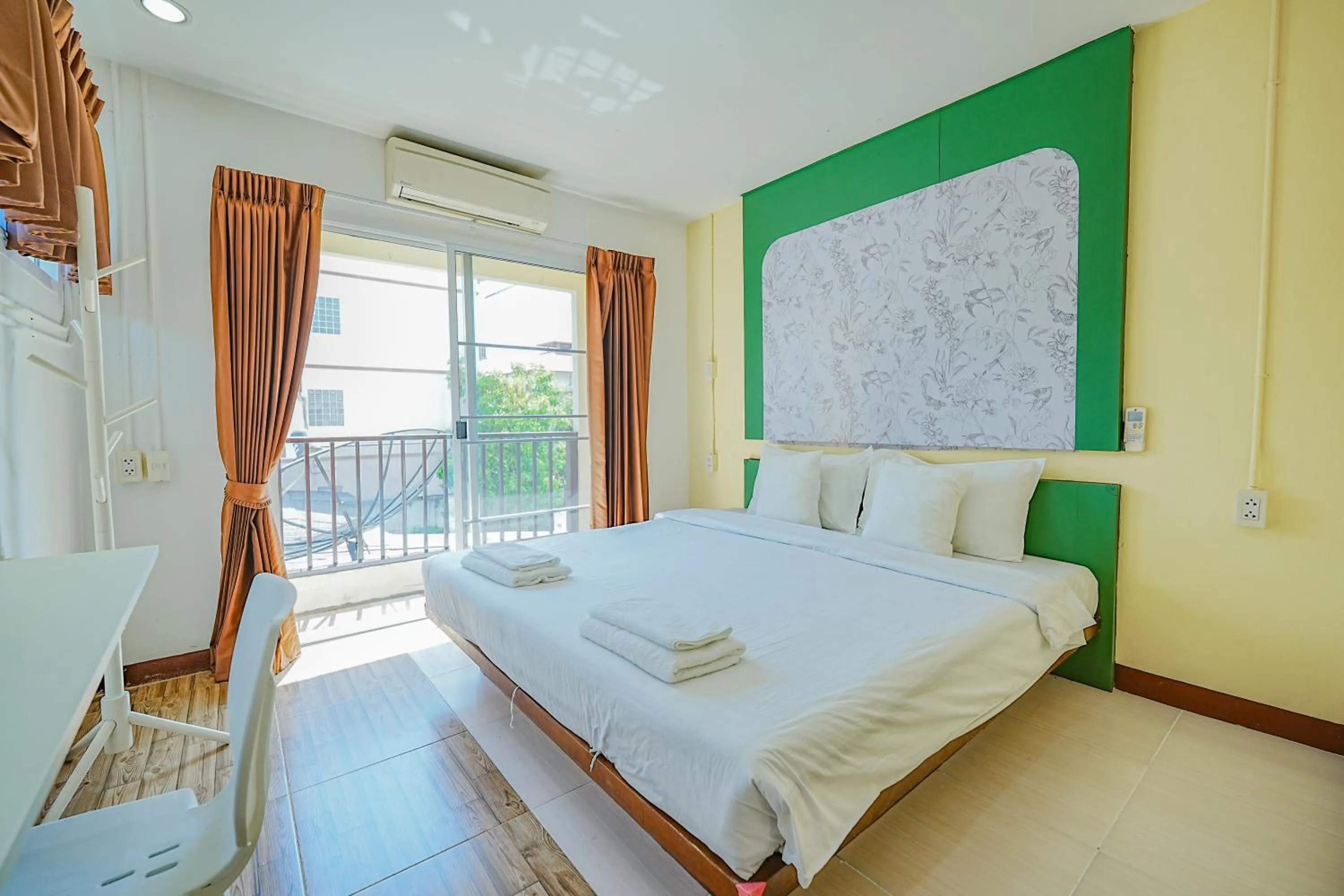 Bed in Kaysorn Residence and Guest House