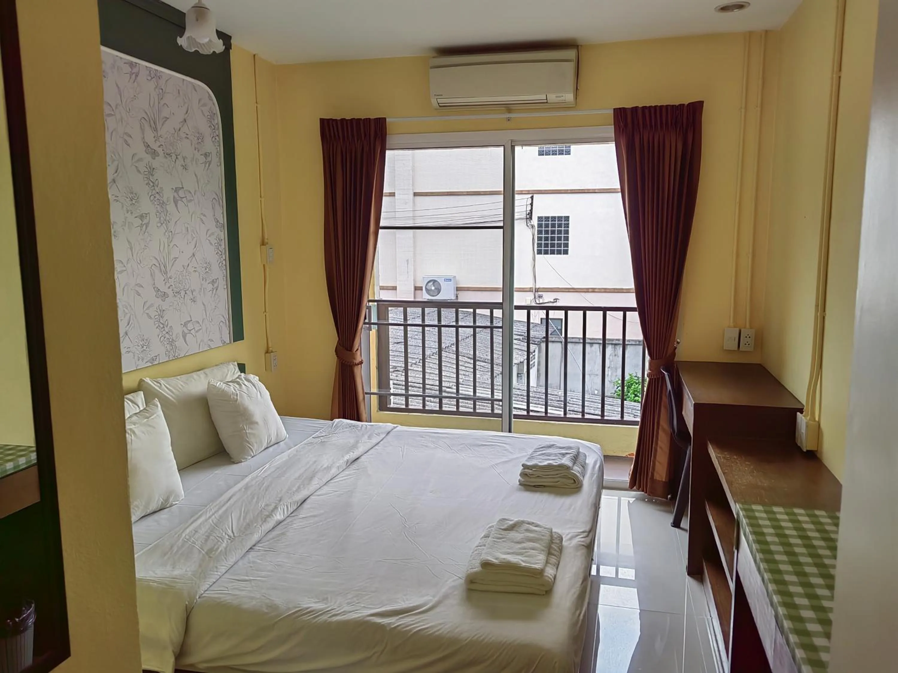 Bed in Kaysorn Residence and Guest House