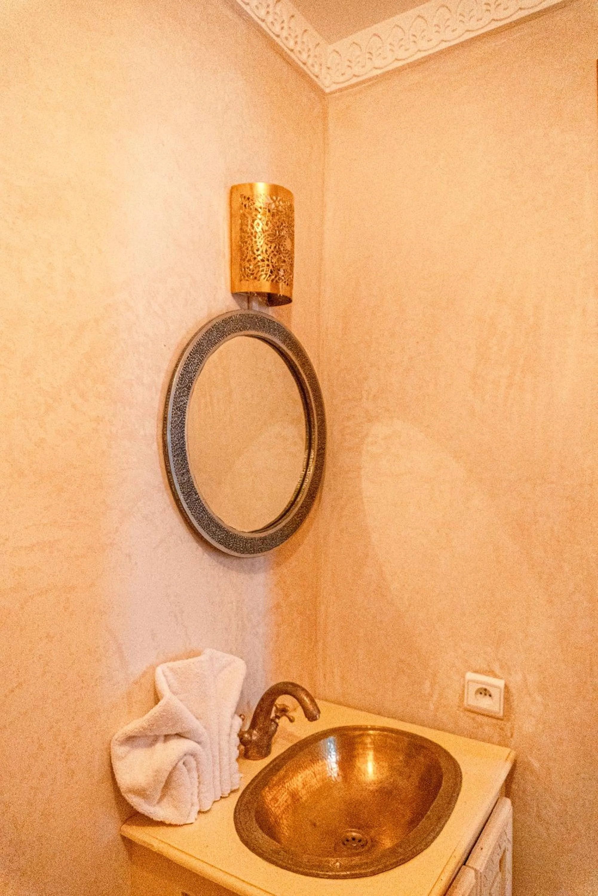 Bathroom in Riad Louaya