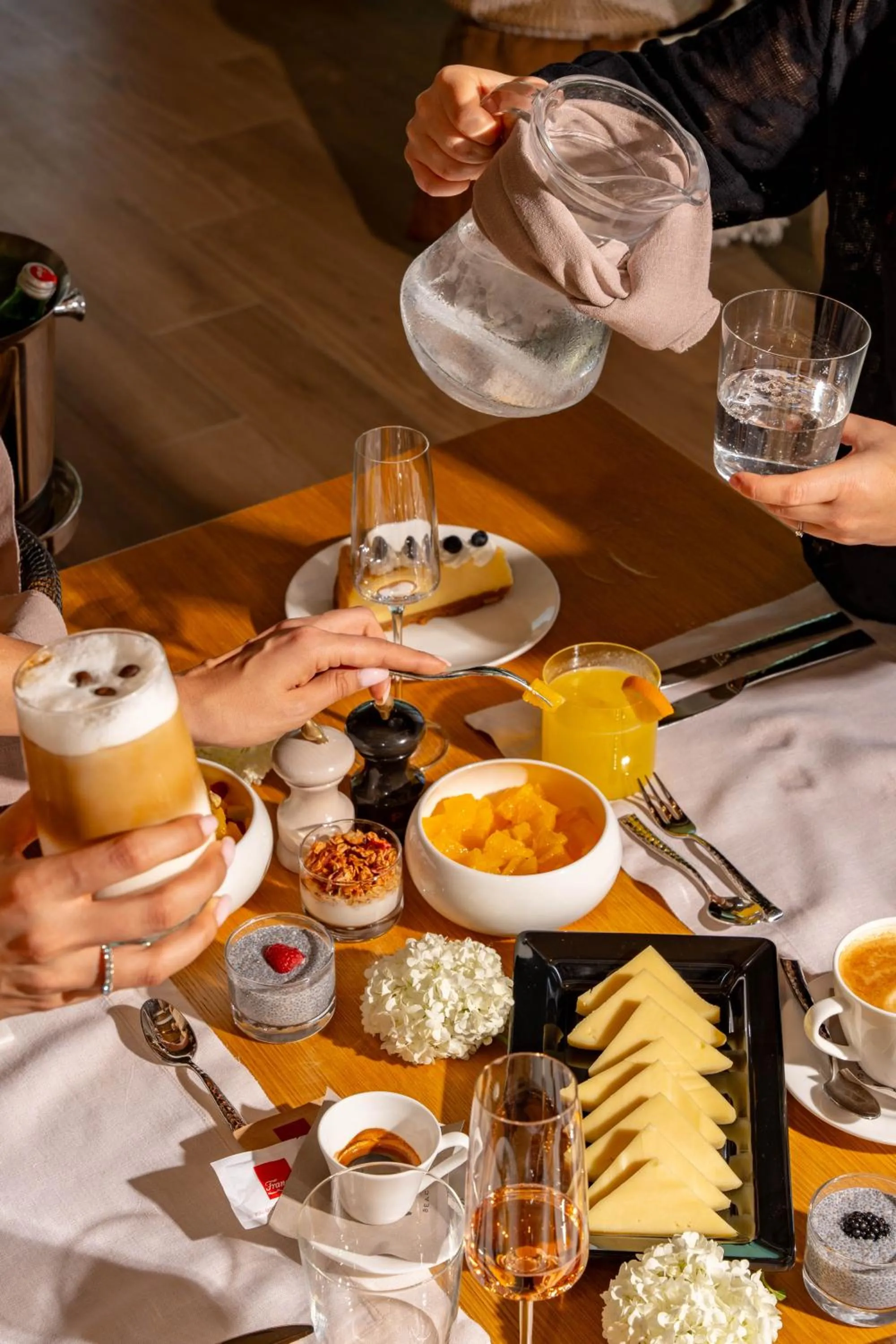 Food and drinks in LIOQA Resort