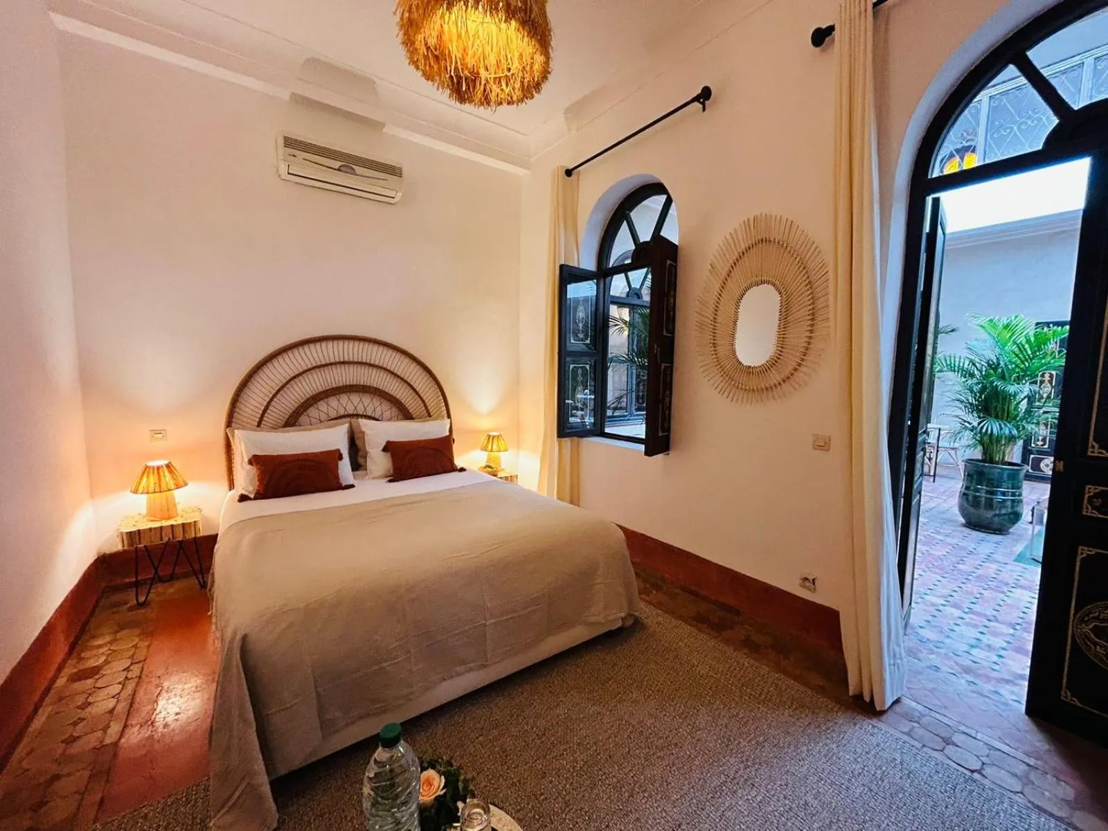 Photo of the whole room, Bed in Riad Bamaga