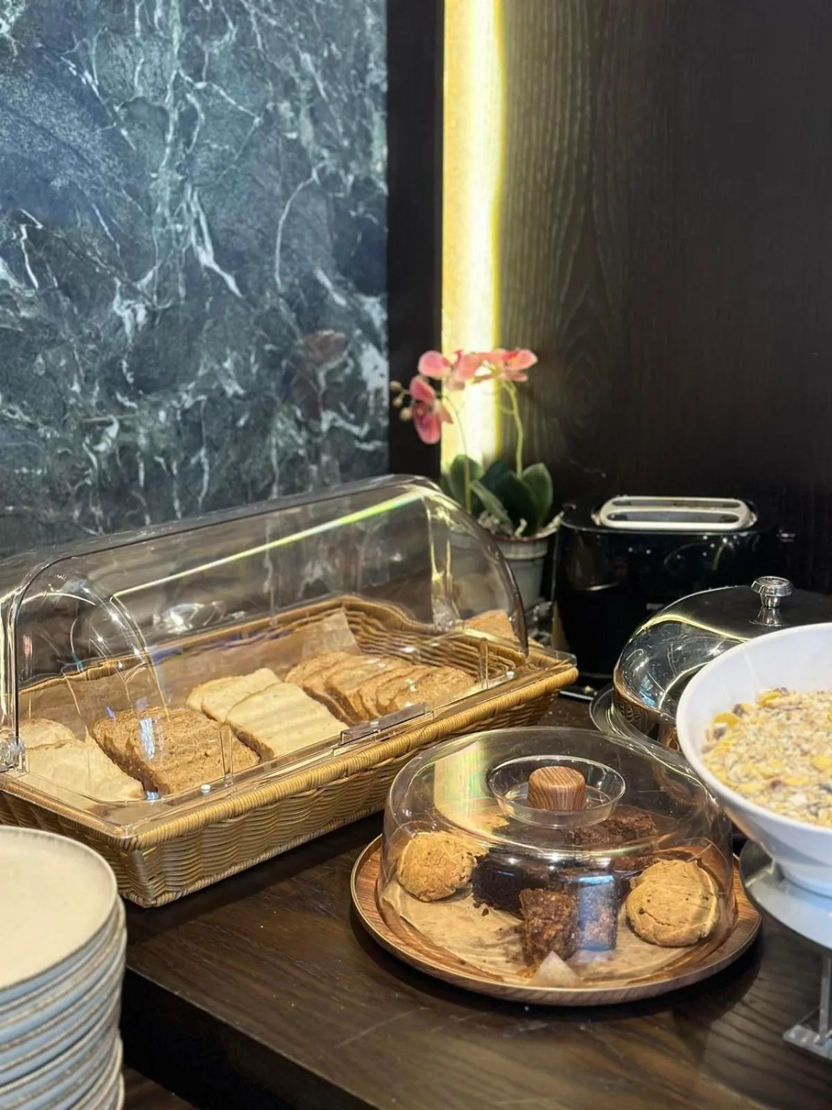 Breakfast in Hotel Macedonia Square