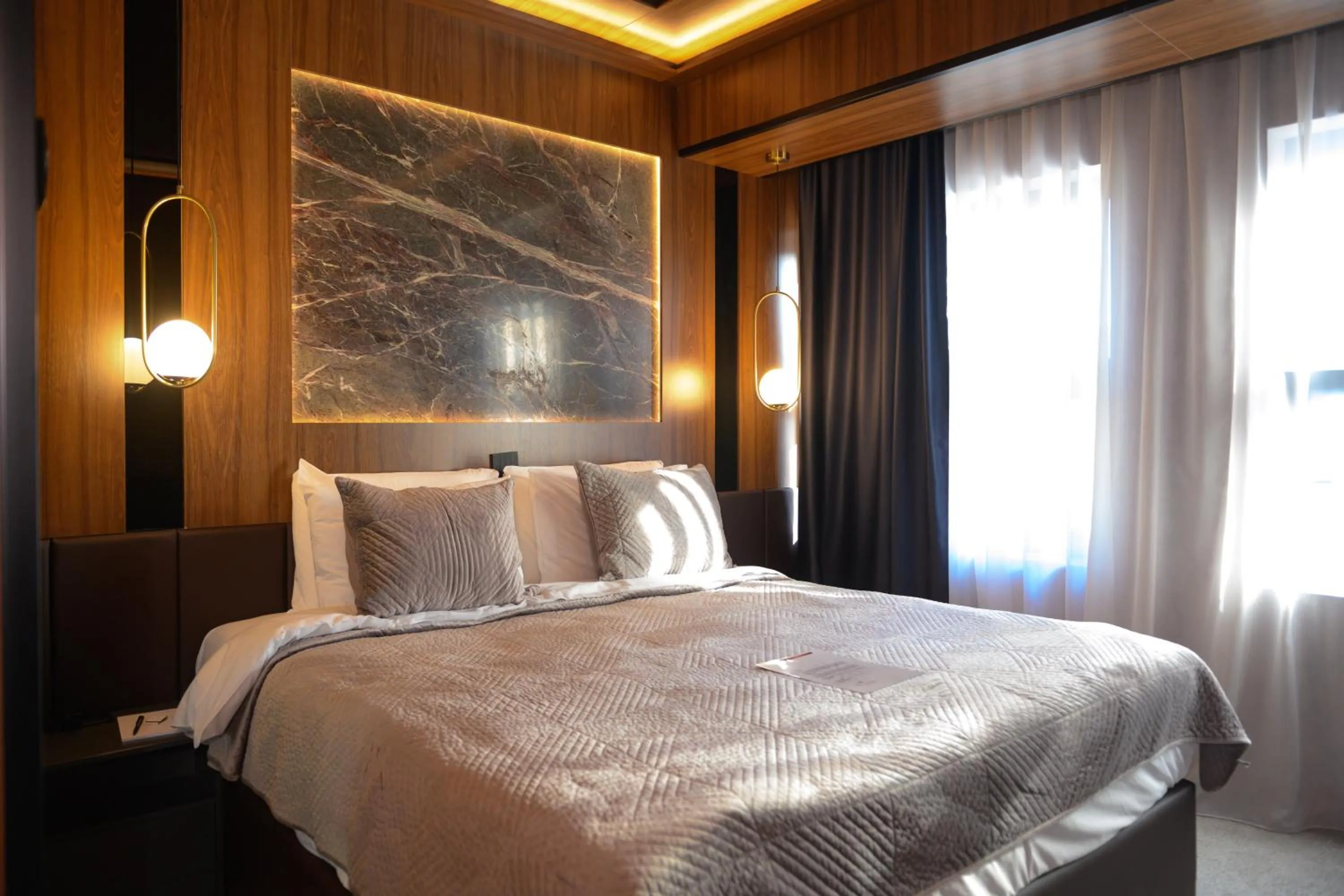 Bed in Hotel Macedonia Square