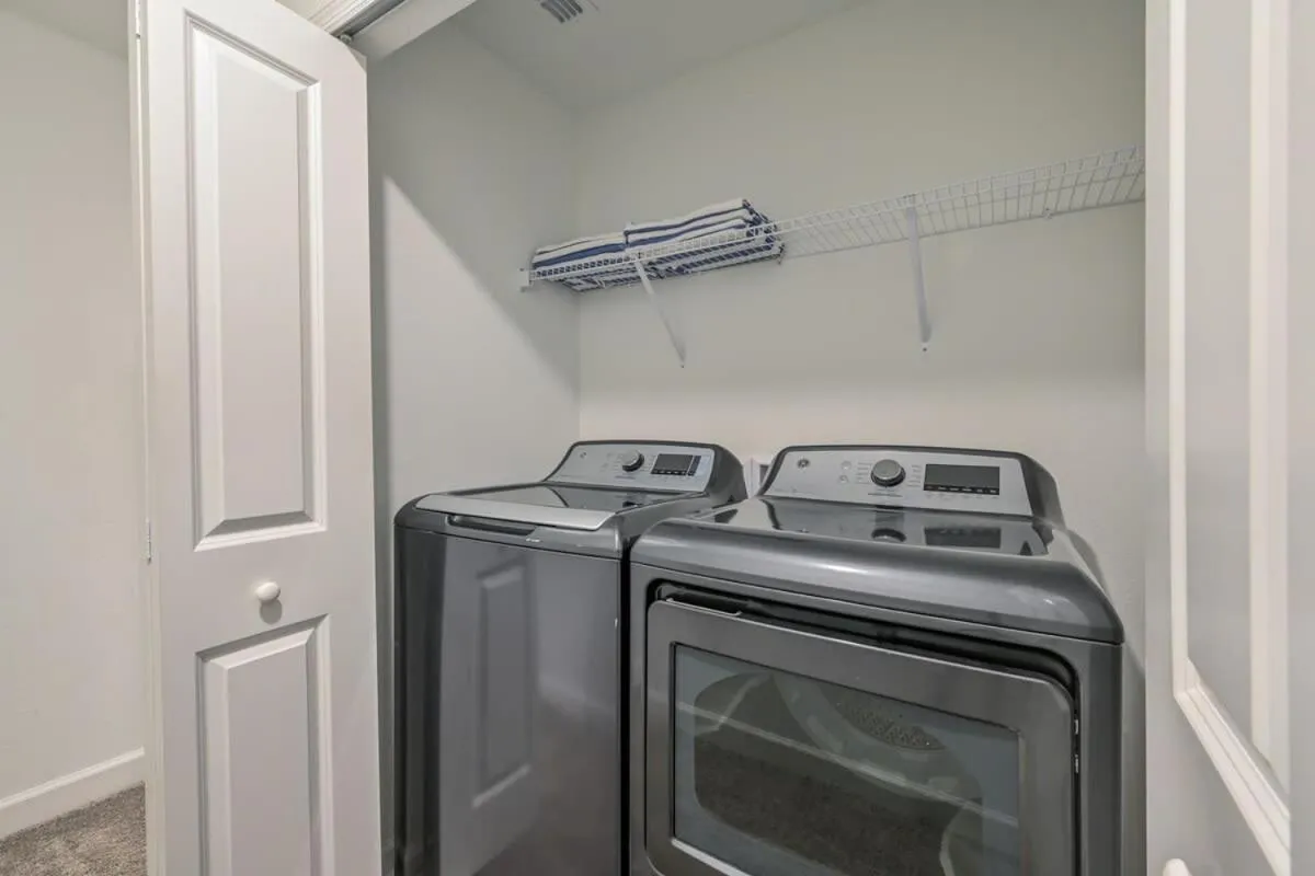 Brand new home themed bedrooms prime location