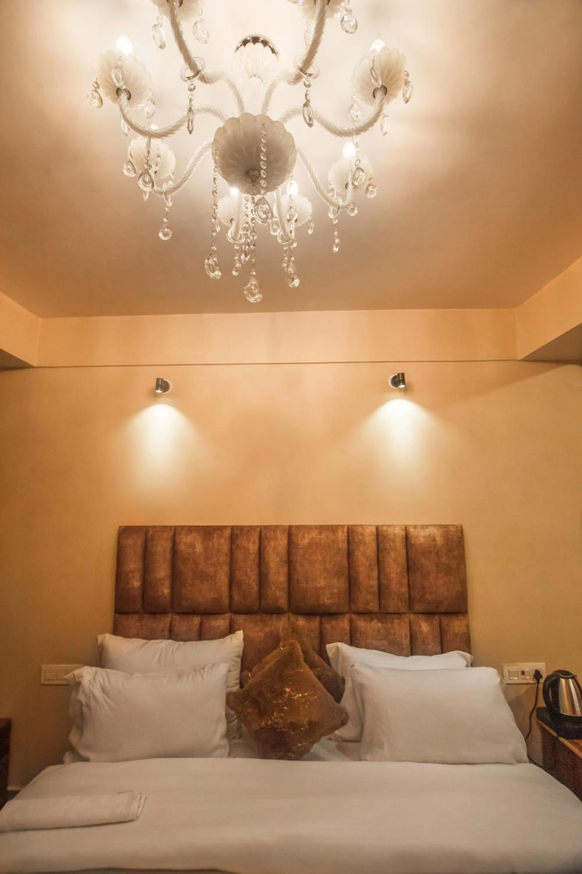 King's Bridge Suites & Spa