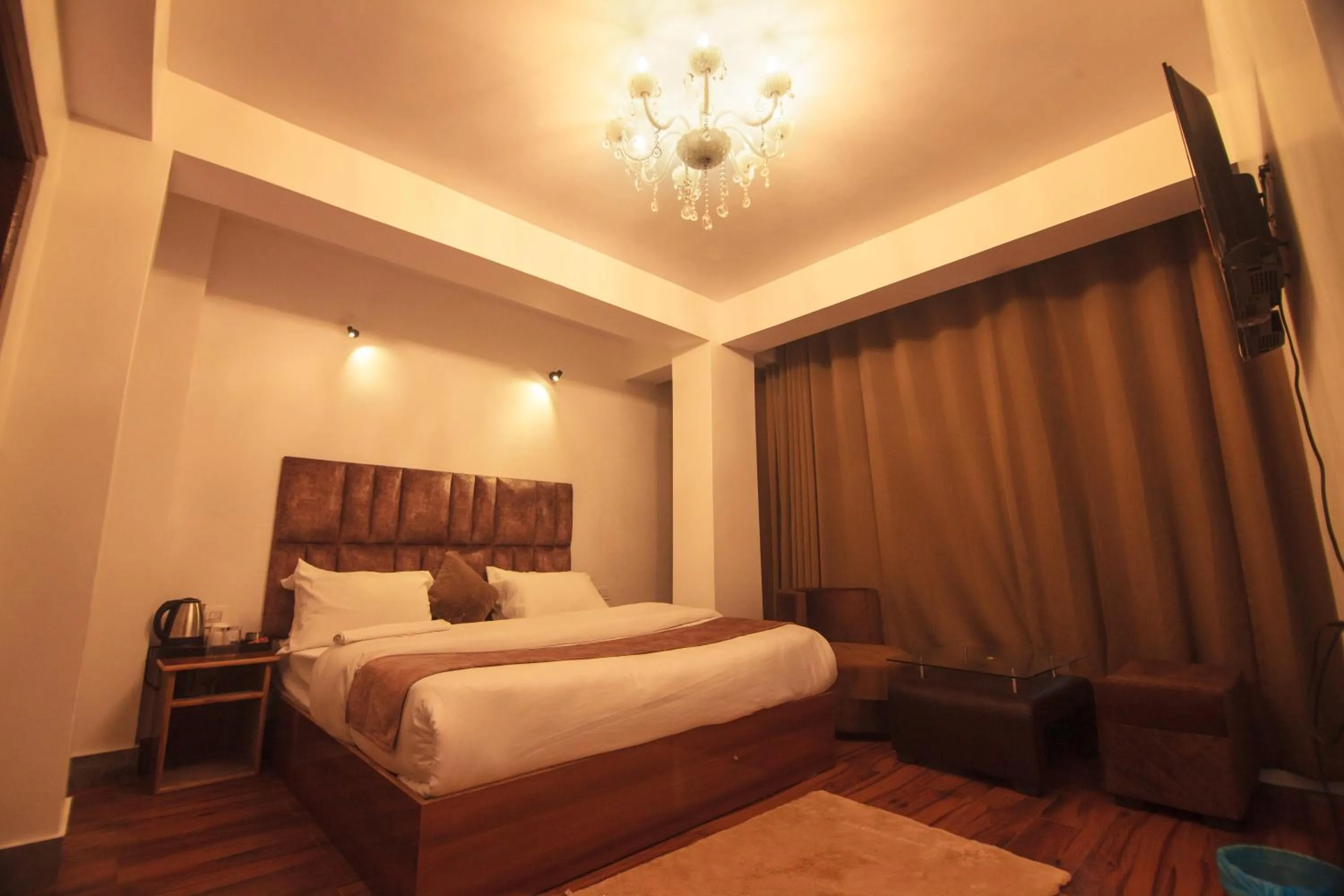 King's Bridge Suites & Spa